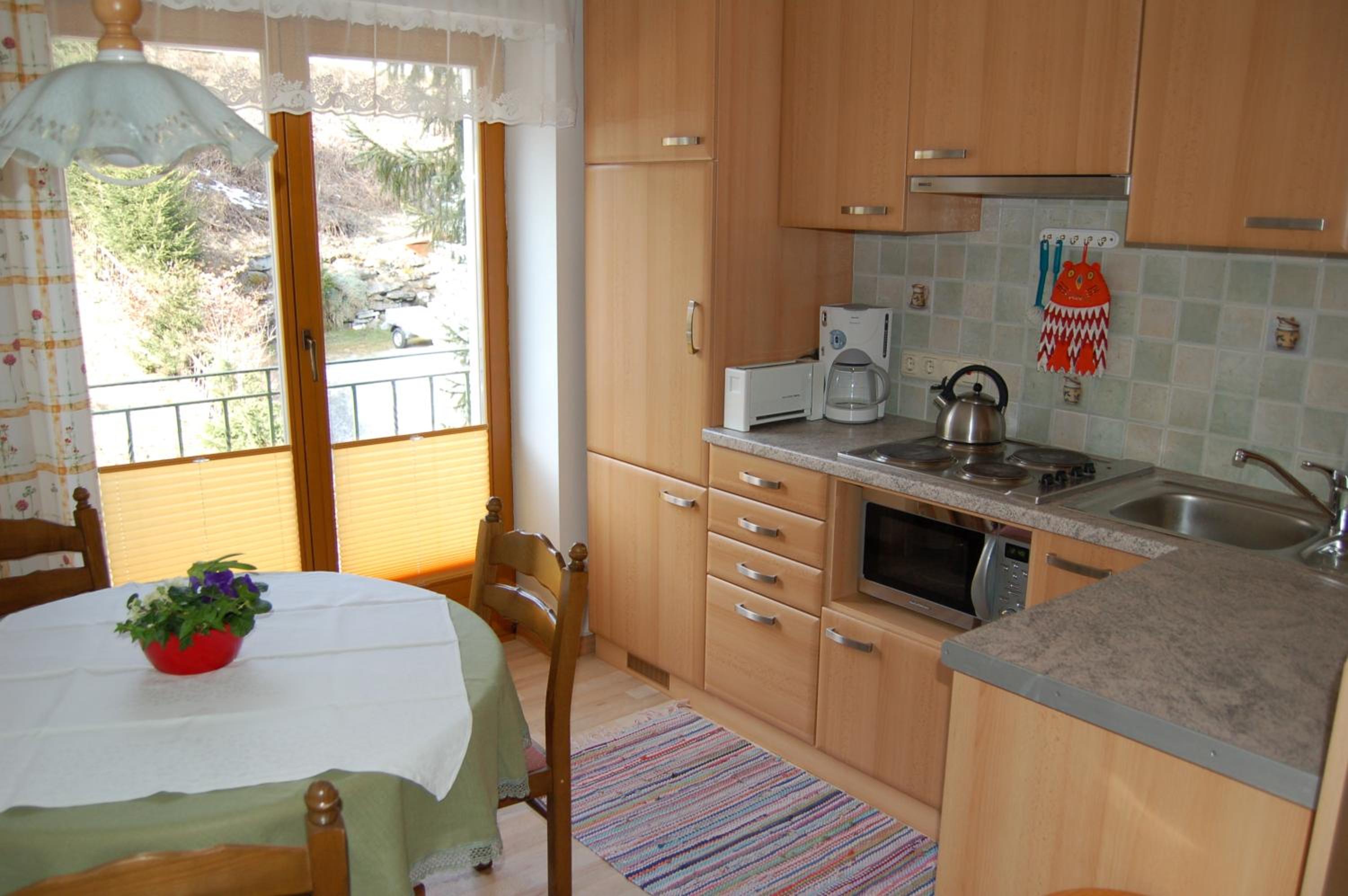 Two Bedroom Maisonette Apartment with Balcony photo 3