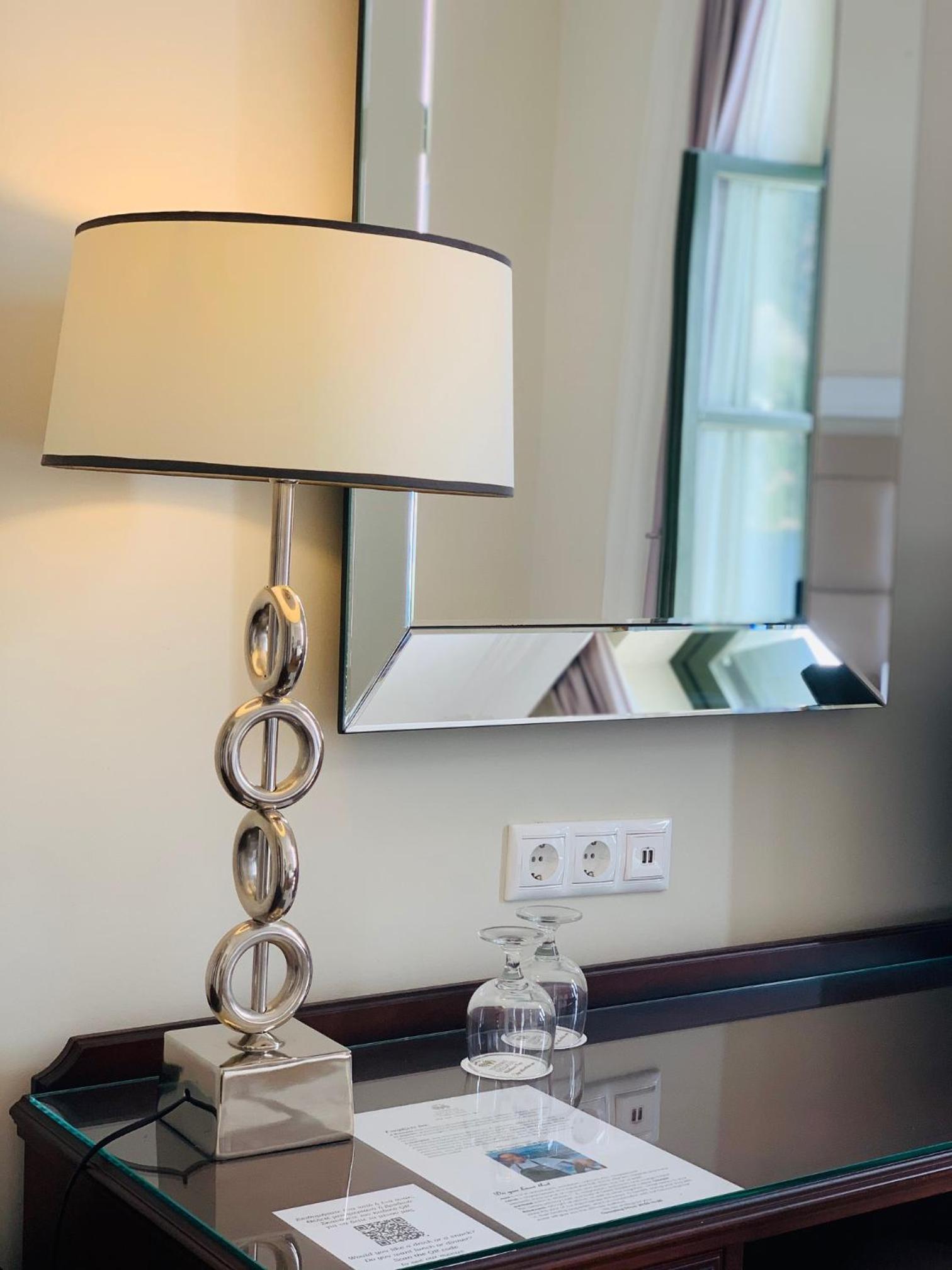 Standard Double or Twin Room - Photo 7