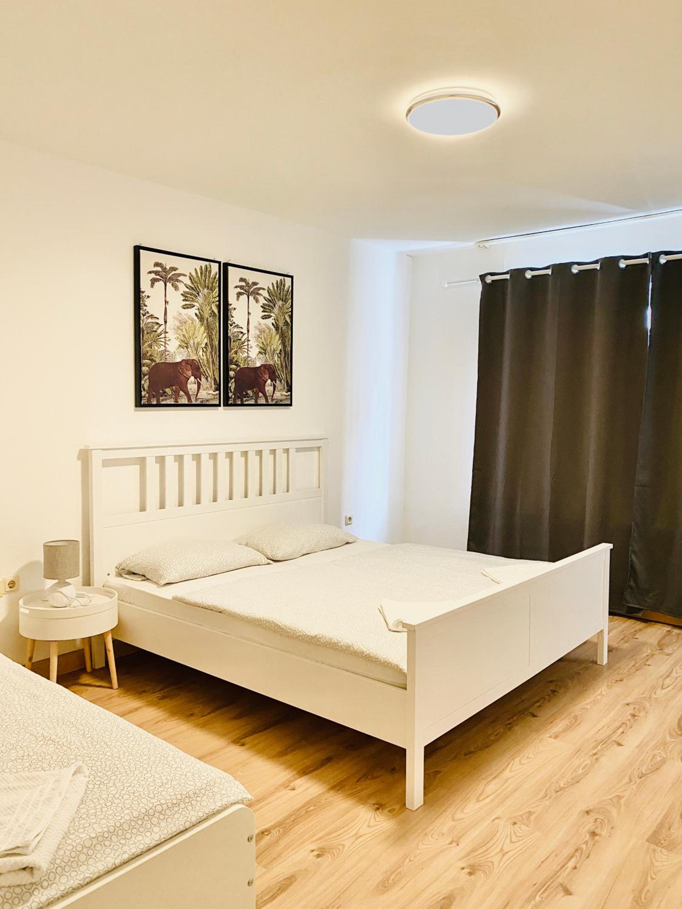 Apartment with Shower