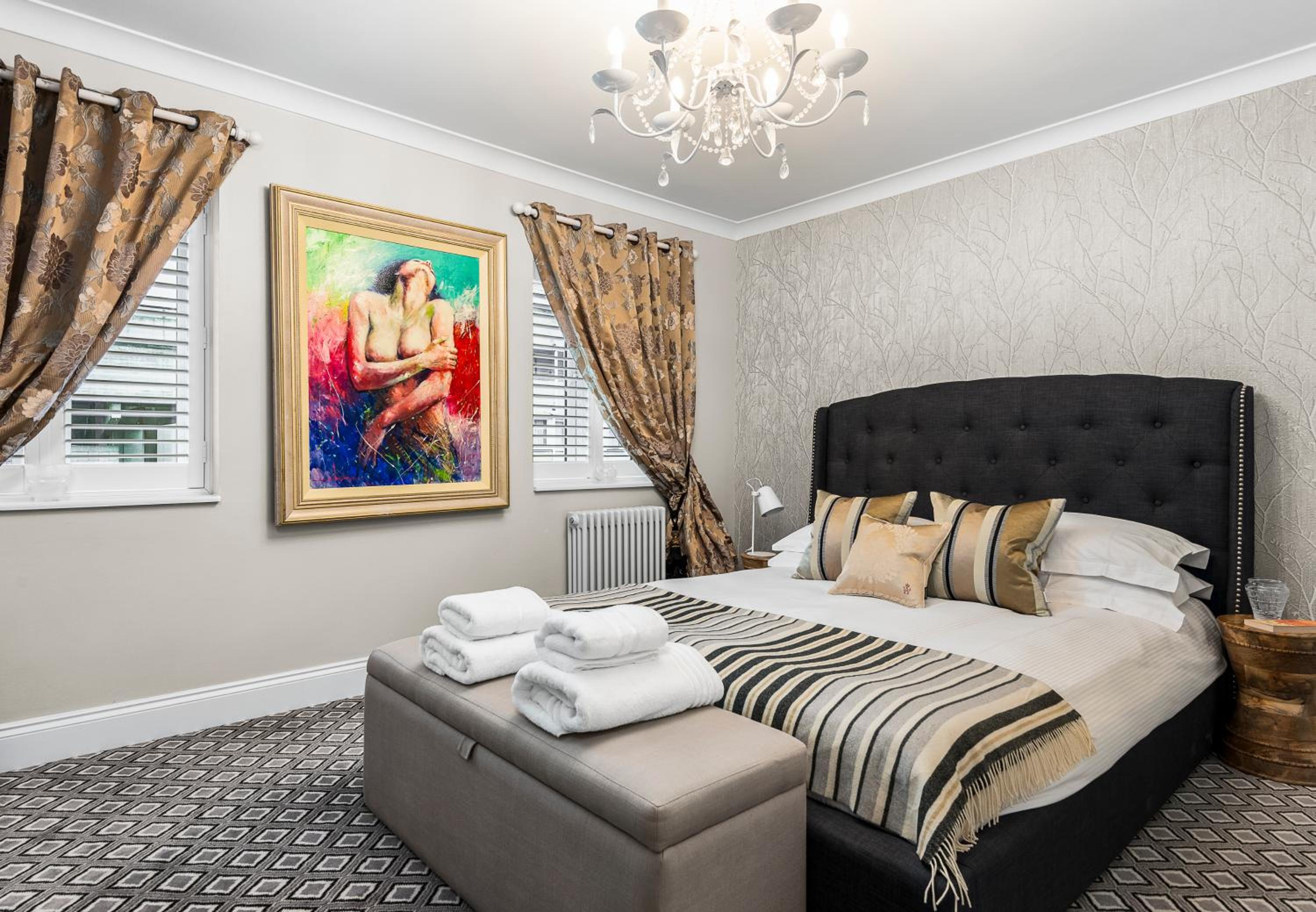 Deluxe King Room photo 2