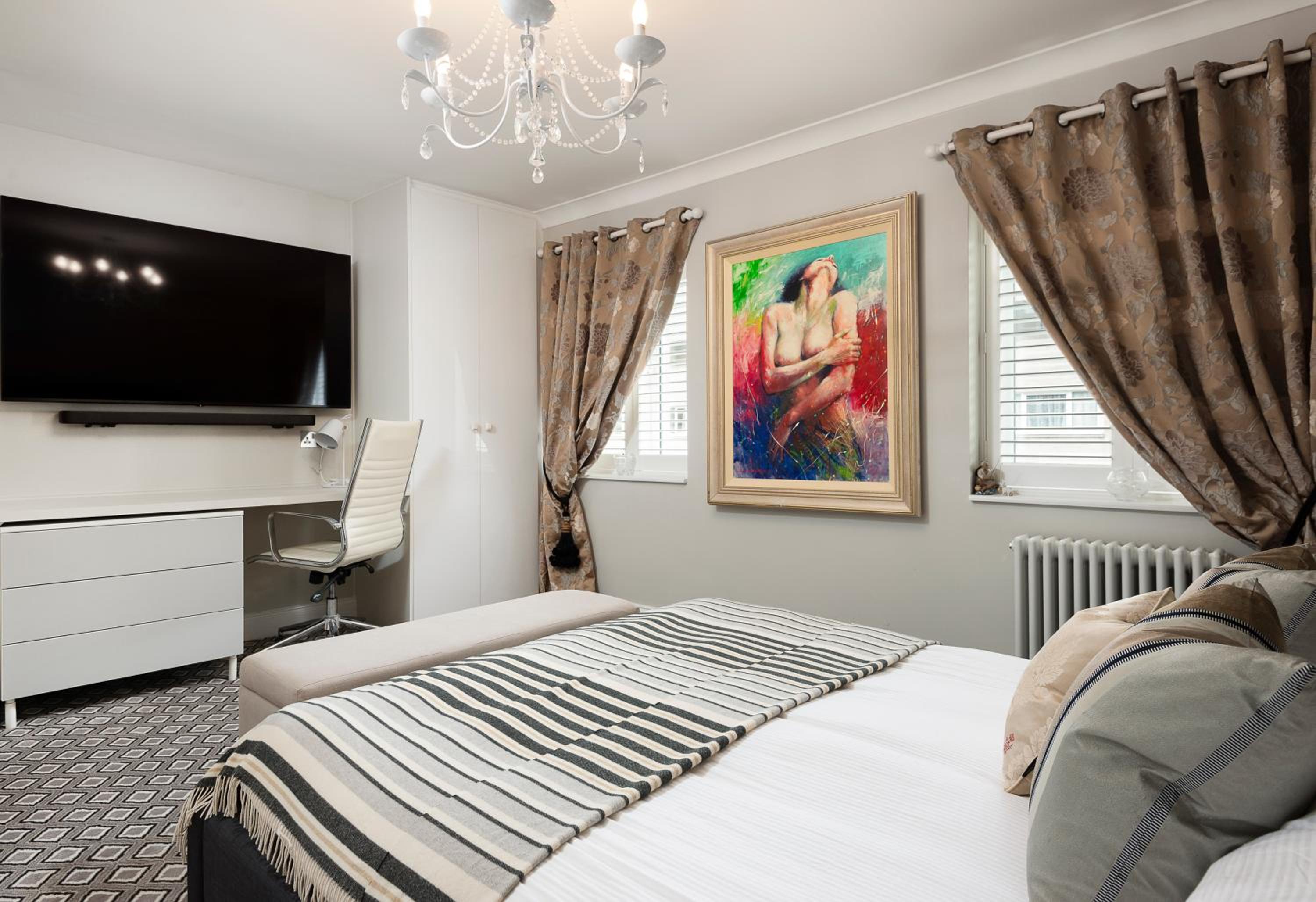 Deluxe King Room photo 3