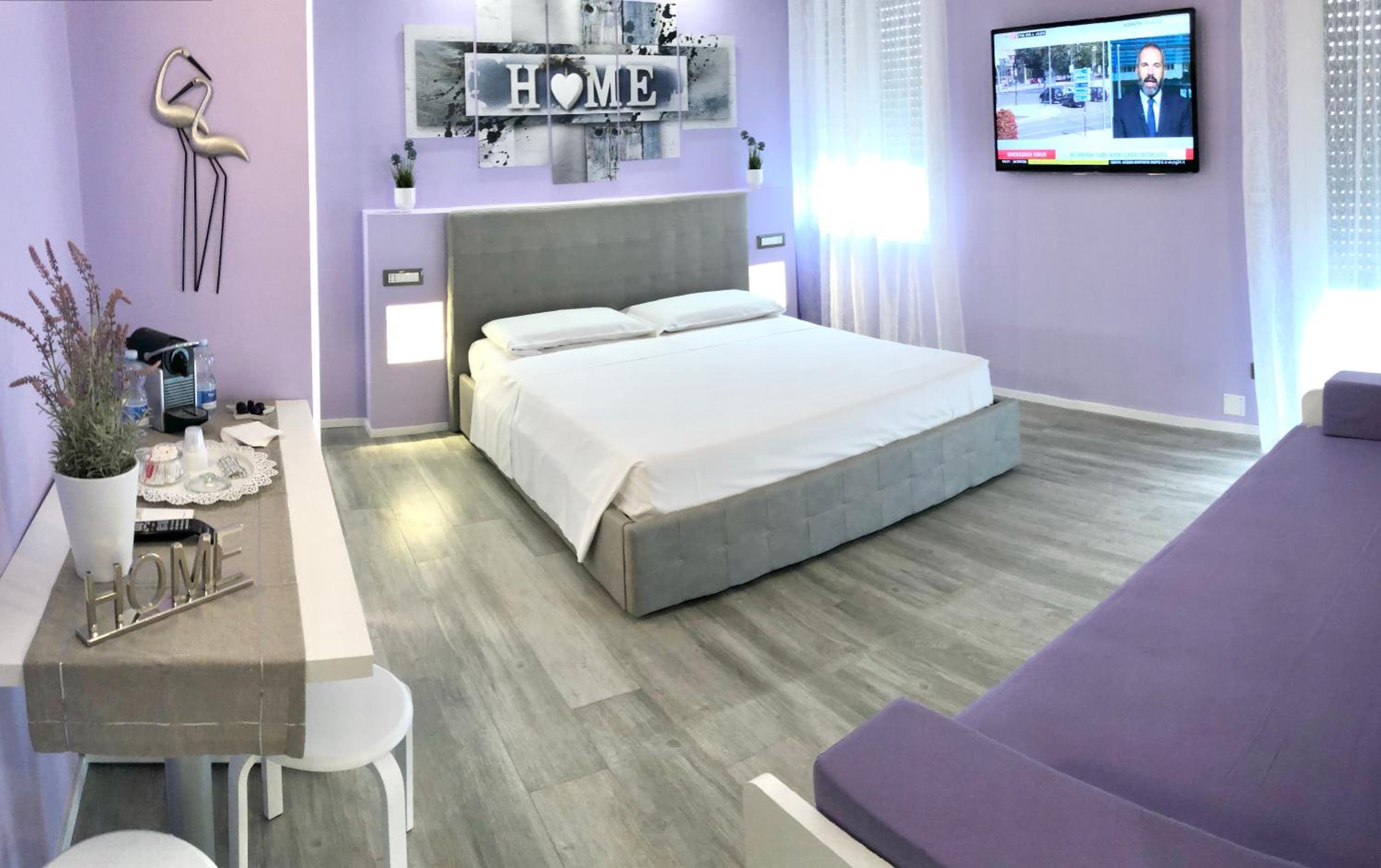 Double Room with Extra Bed - Photo 1