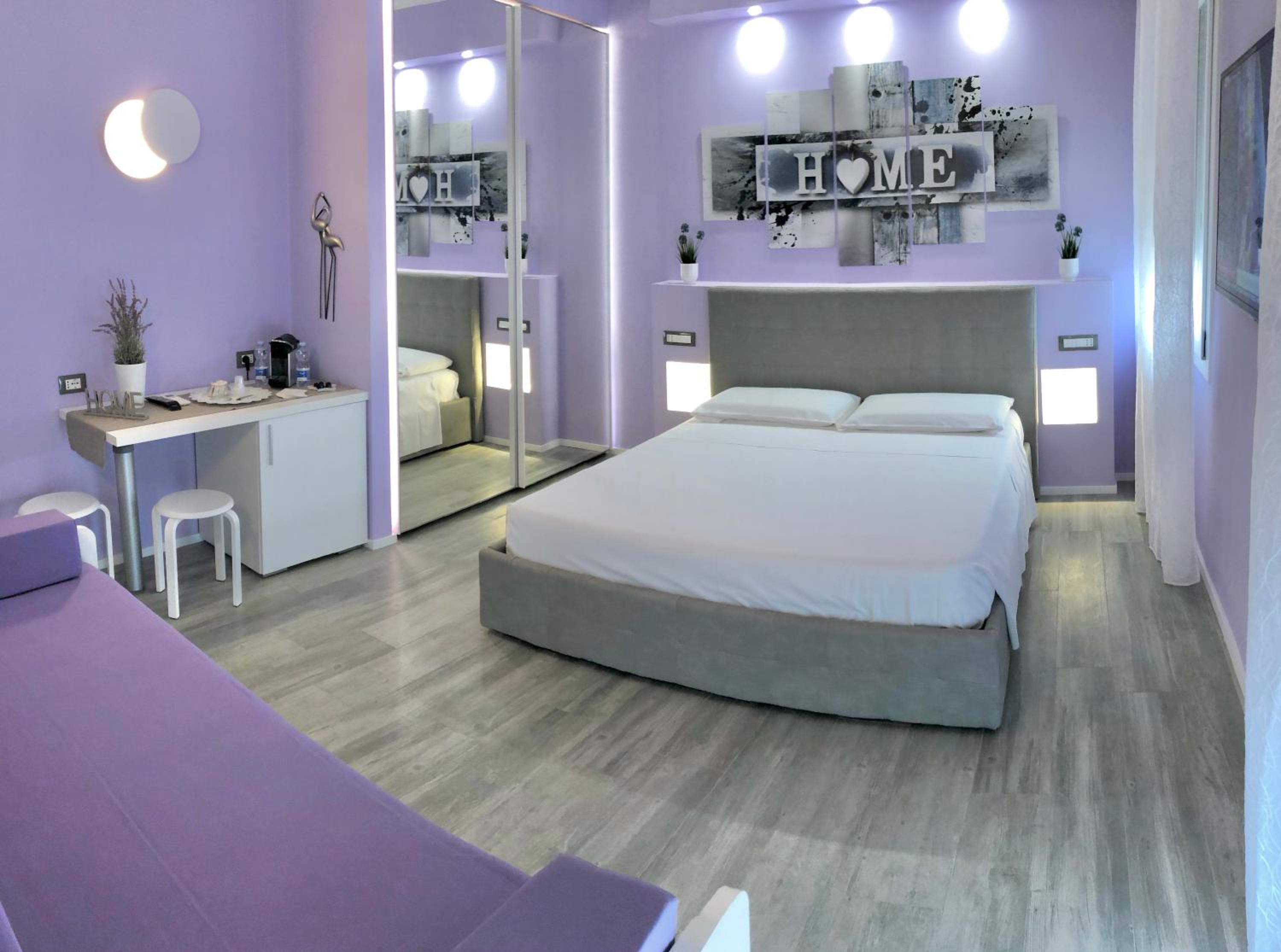 Double Room with Extra Bed - Photo 18