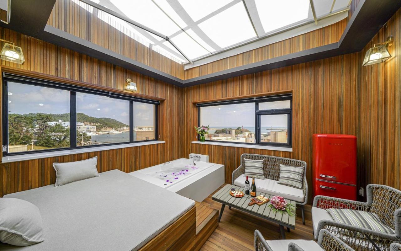 Family Suite - Photo 1