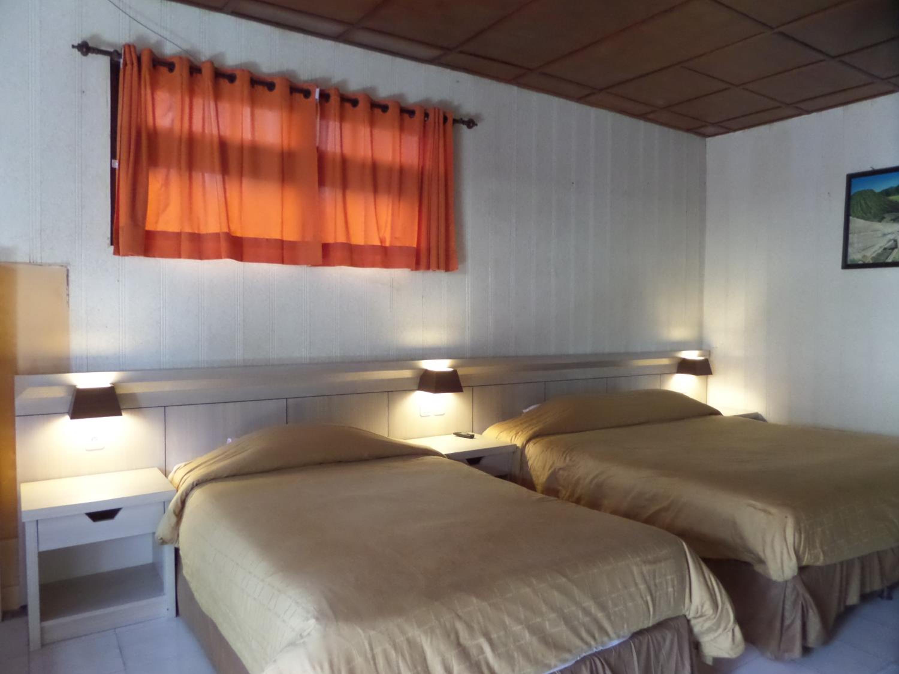 Deluxe Triple Room - Photo 4