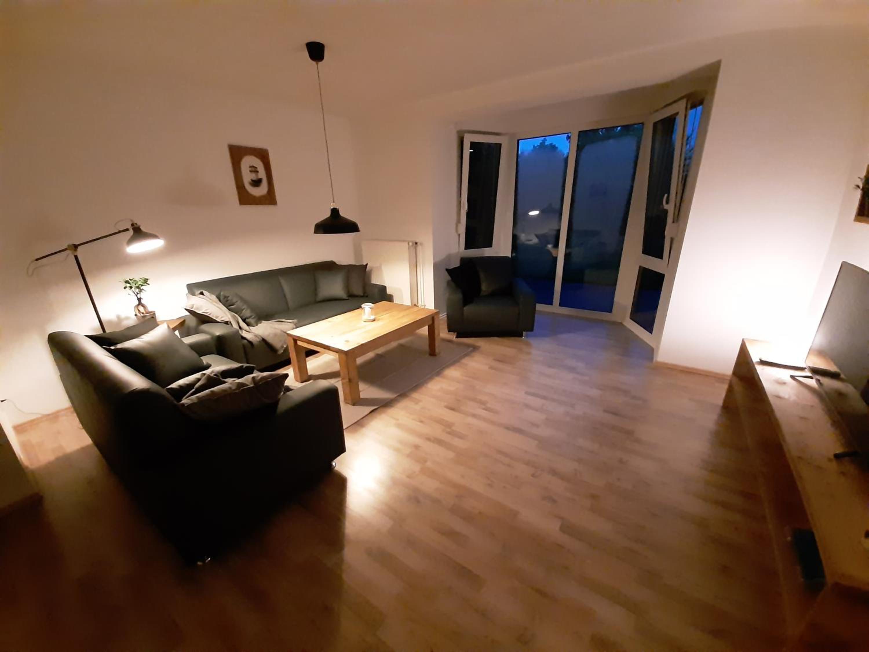 Two-Bedroom House - Photo 5