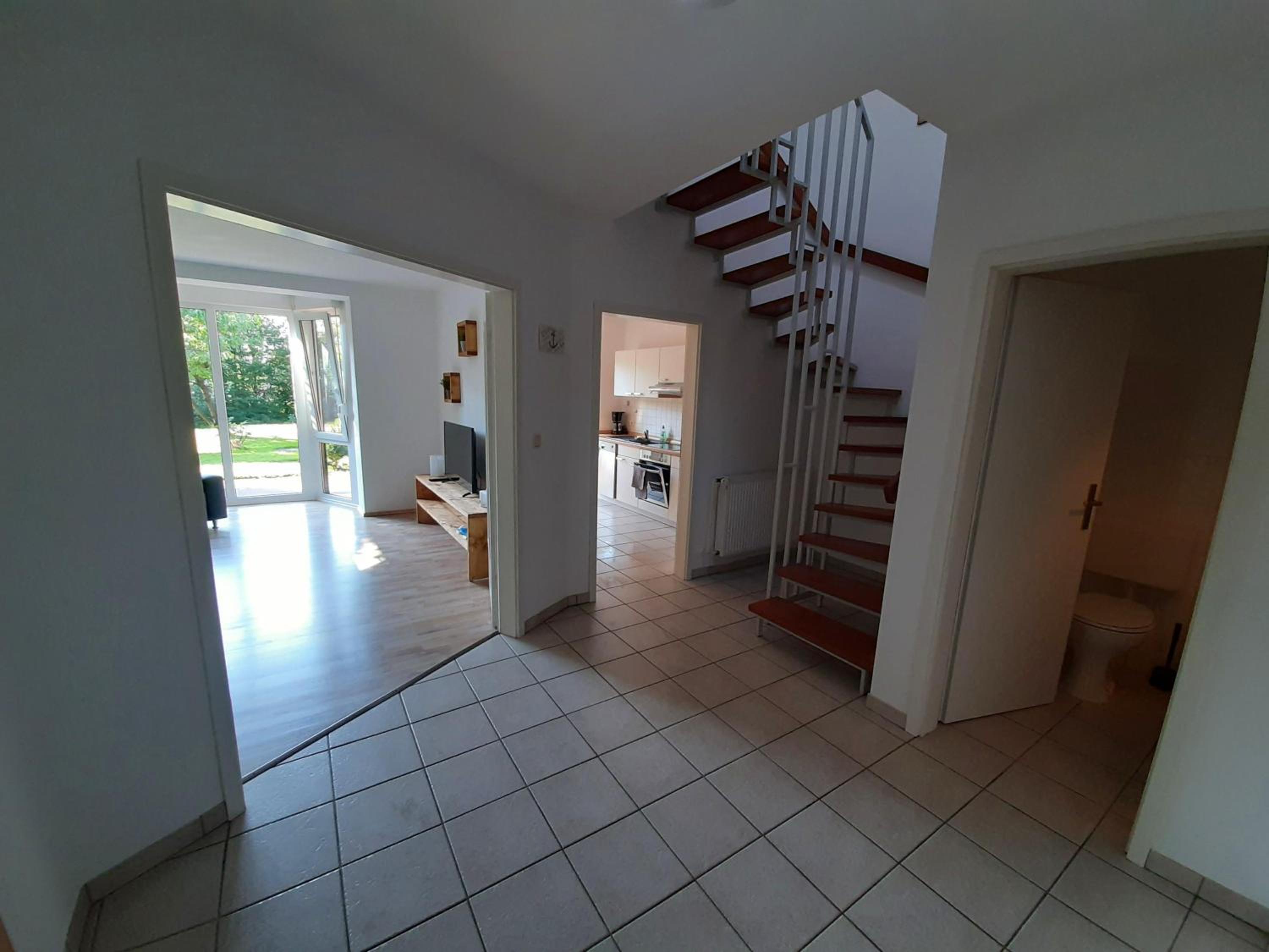 Two-Bedroom House - Photo 15