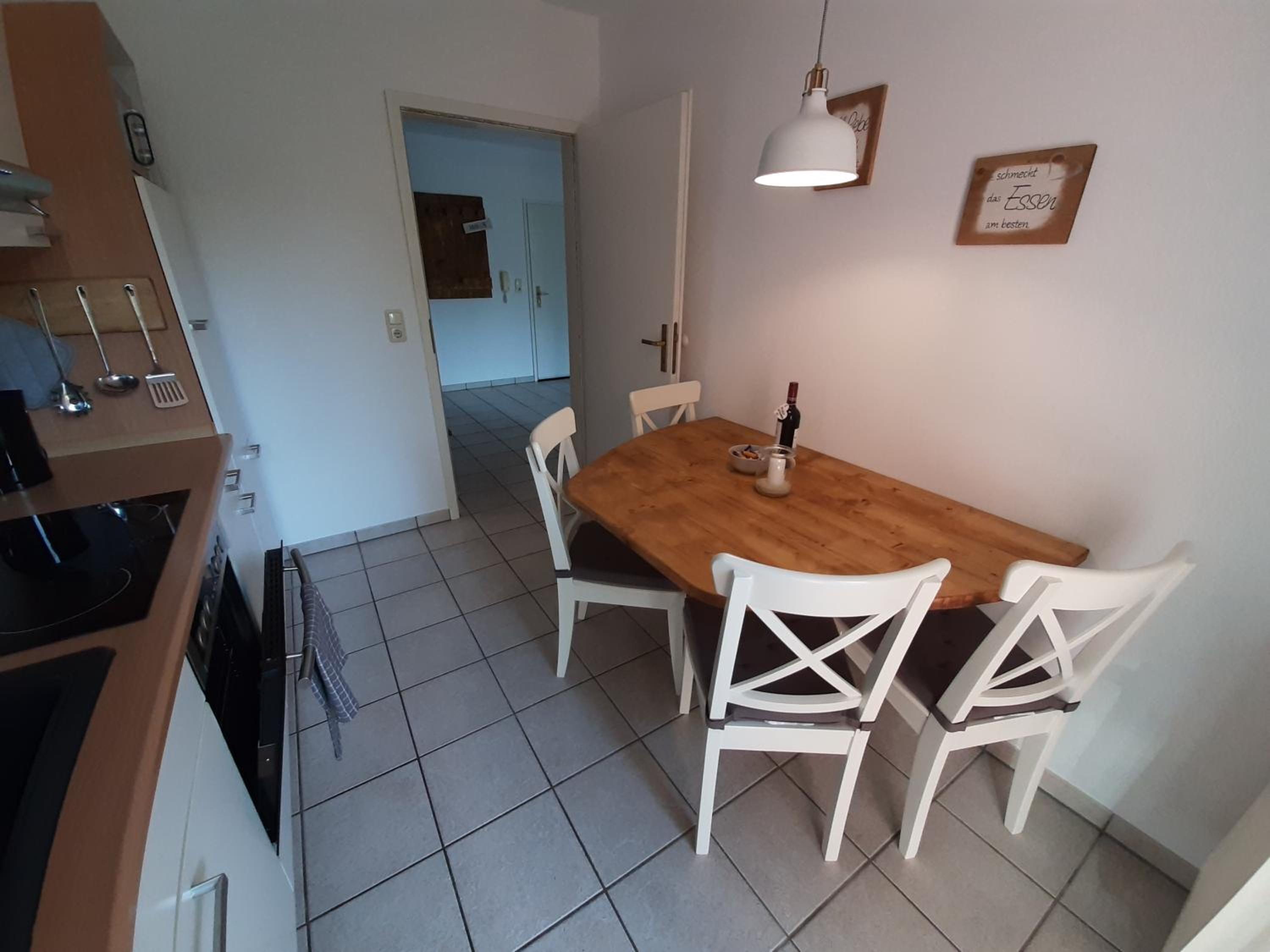 Two-Bedroom House - Photo 7