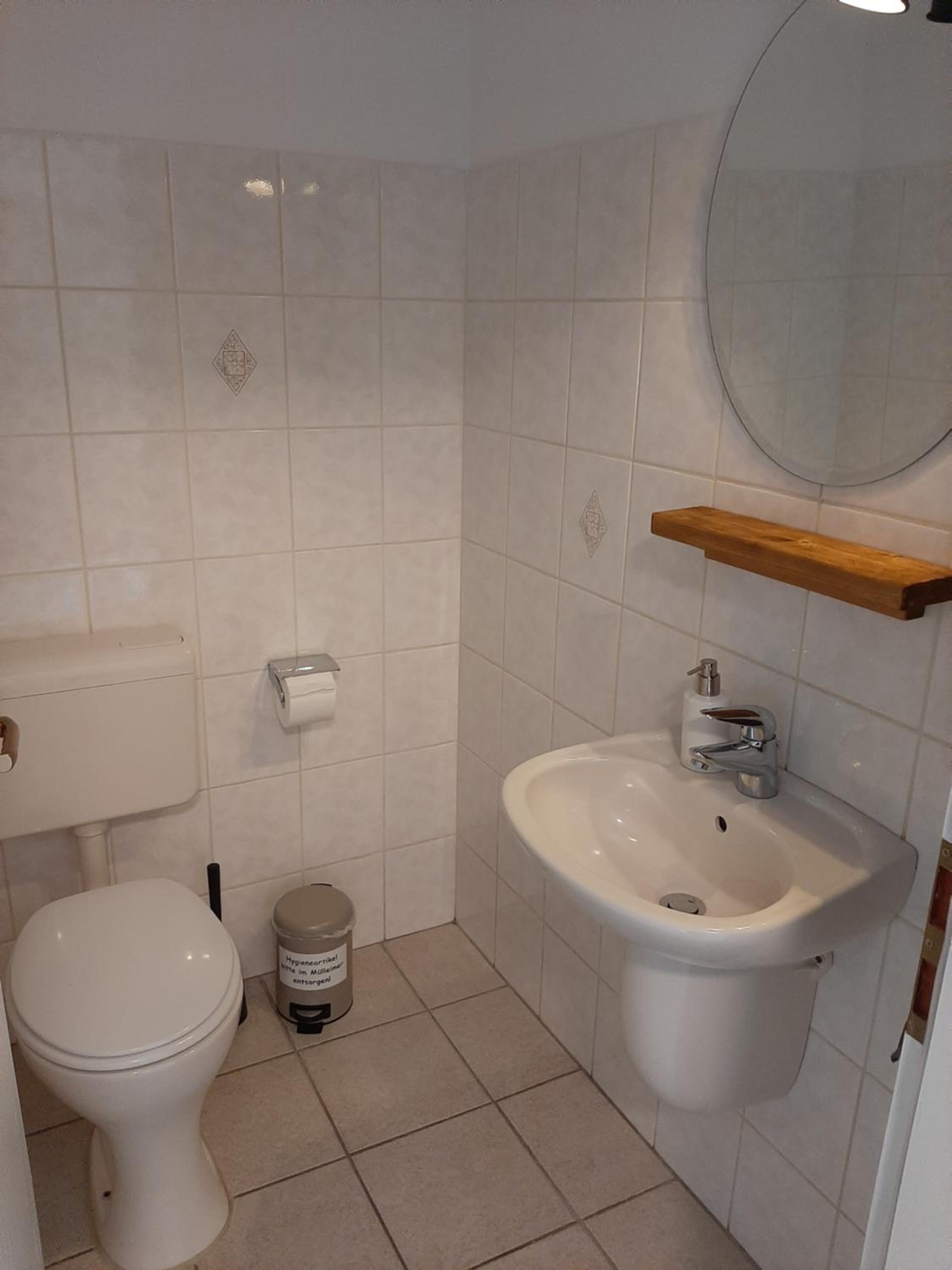 Two-Bedroom House - Photo 12