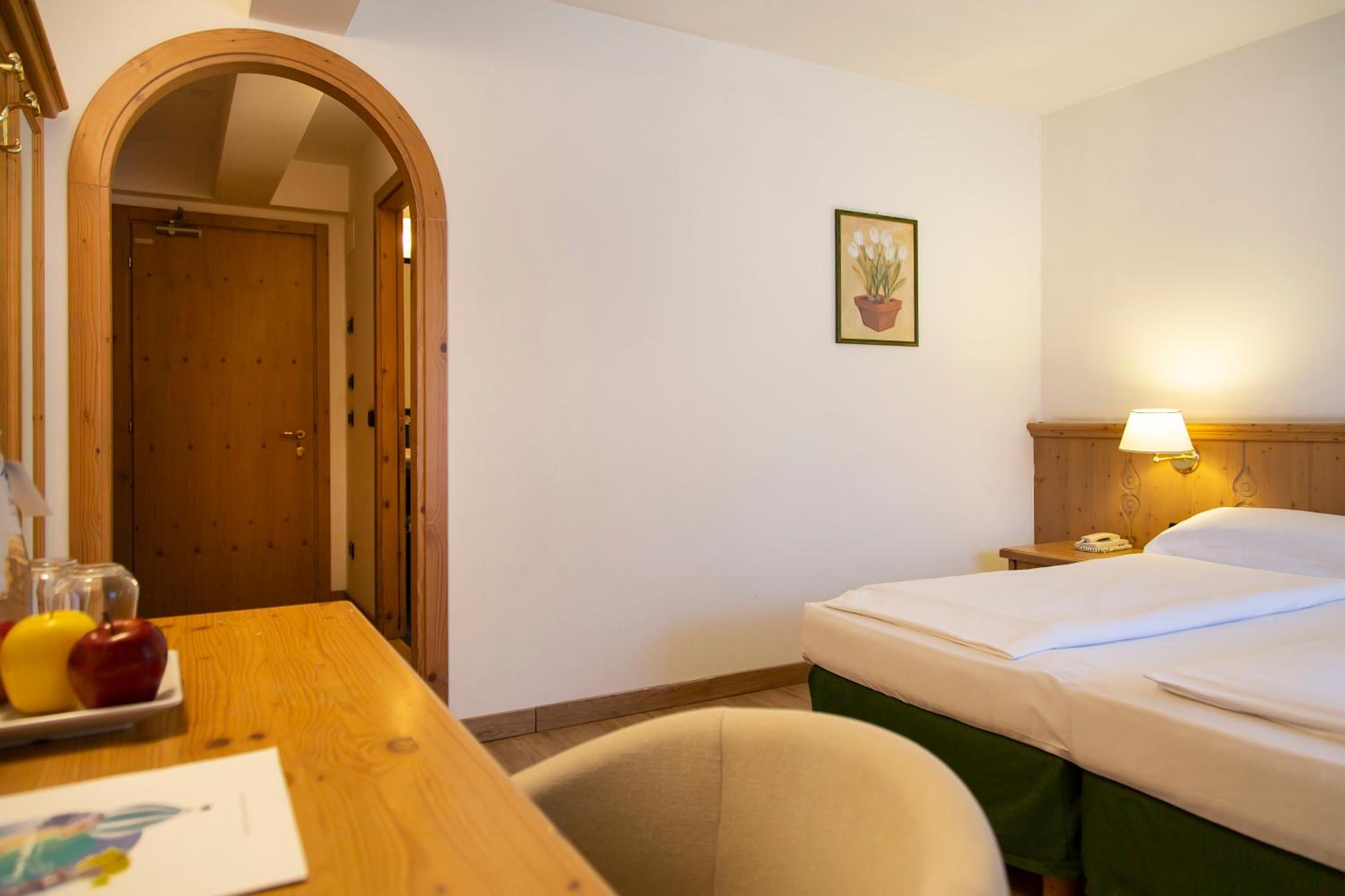 Superior Double or Twin Room photo 3
