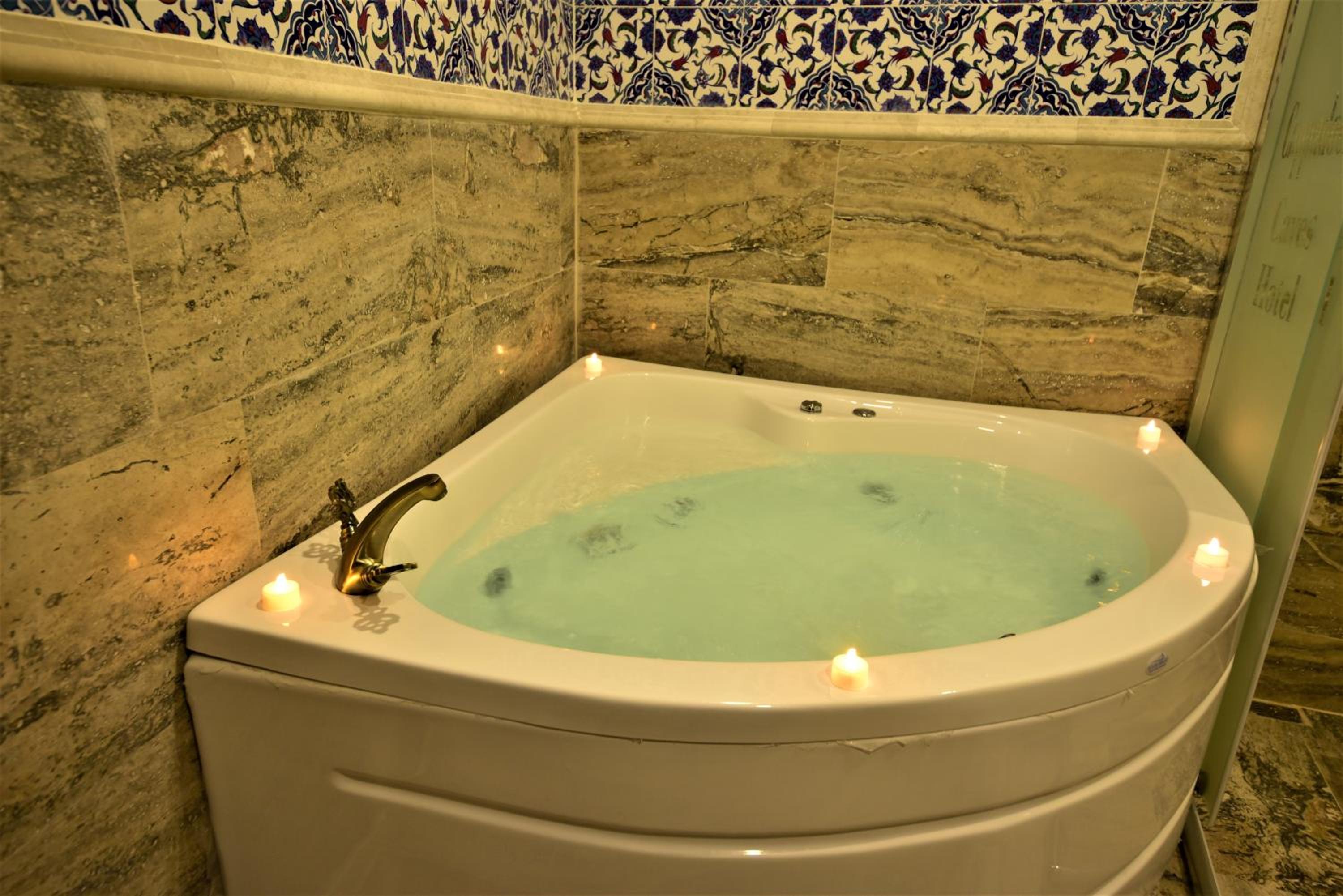 Duplex Suite - Photo 8
