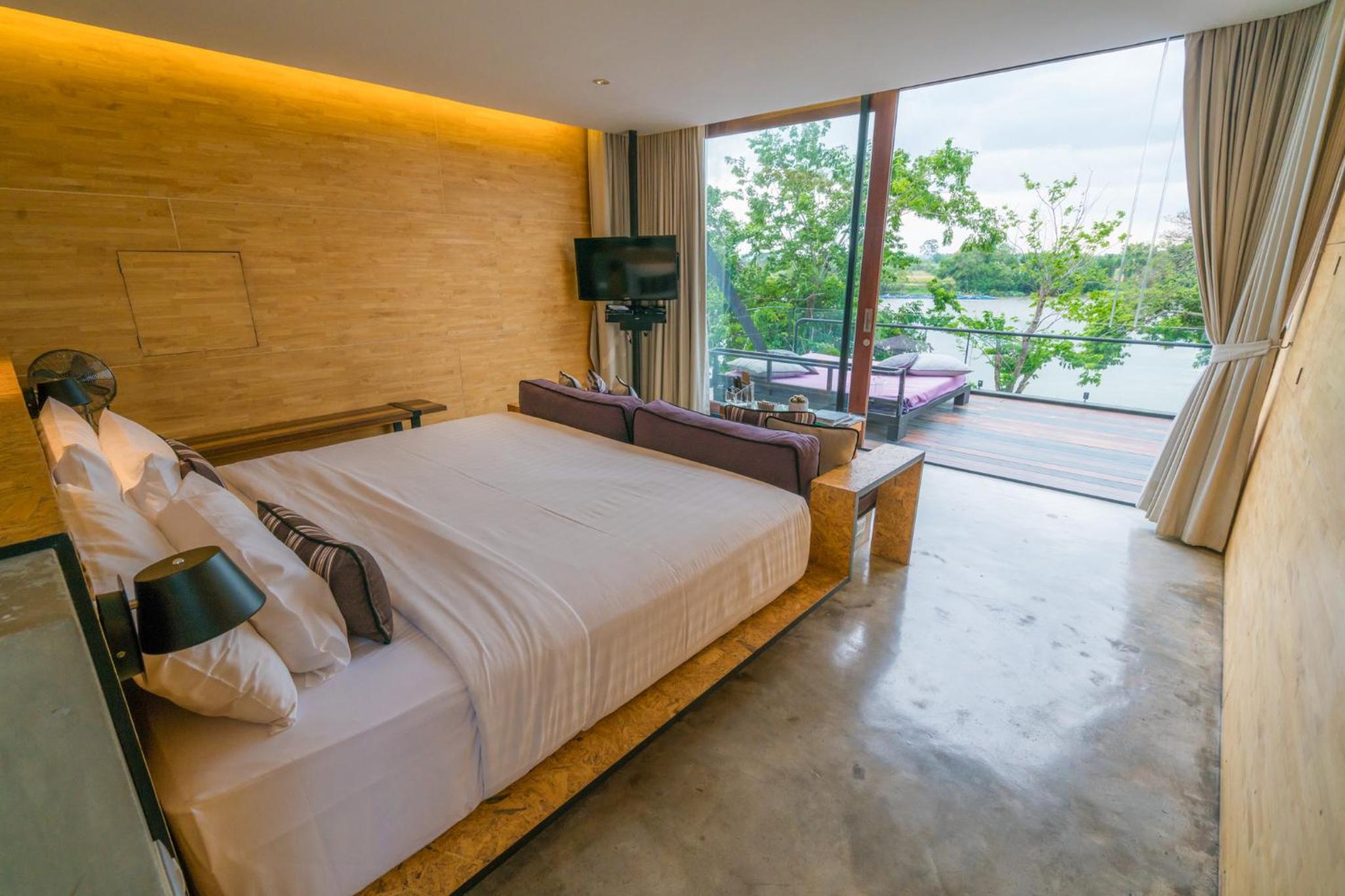 Luxe Cabin