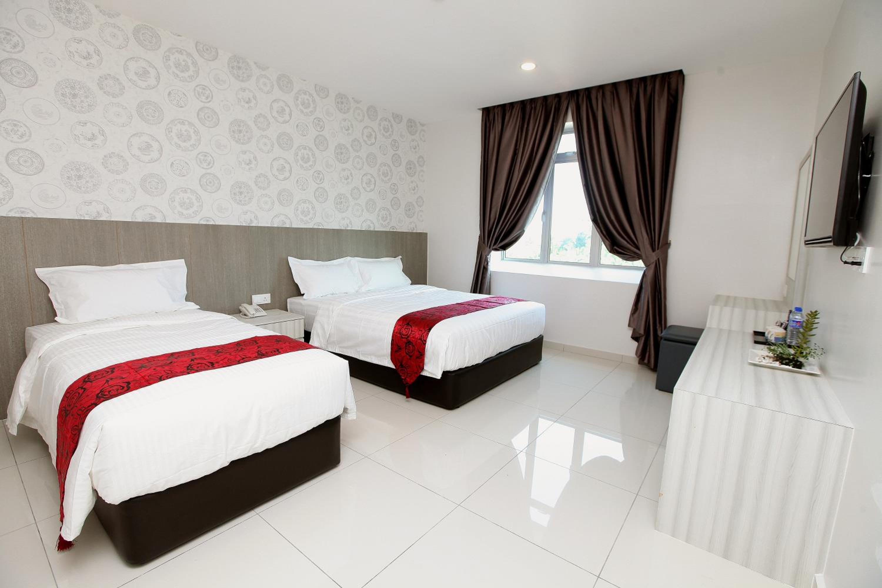 Superior Triple Room photo 2