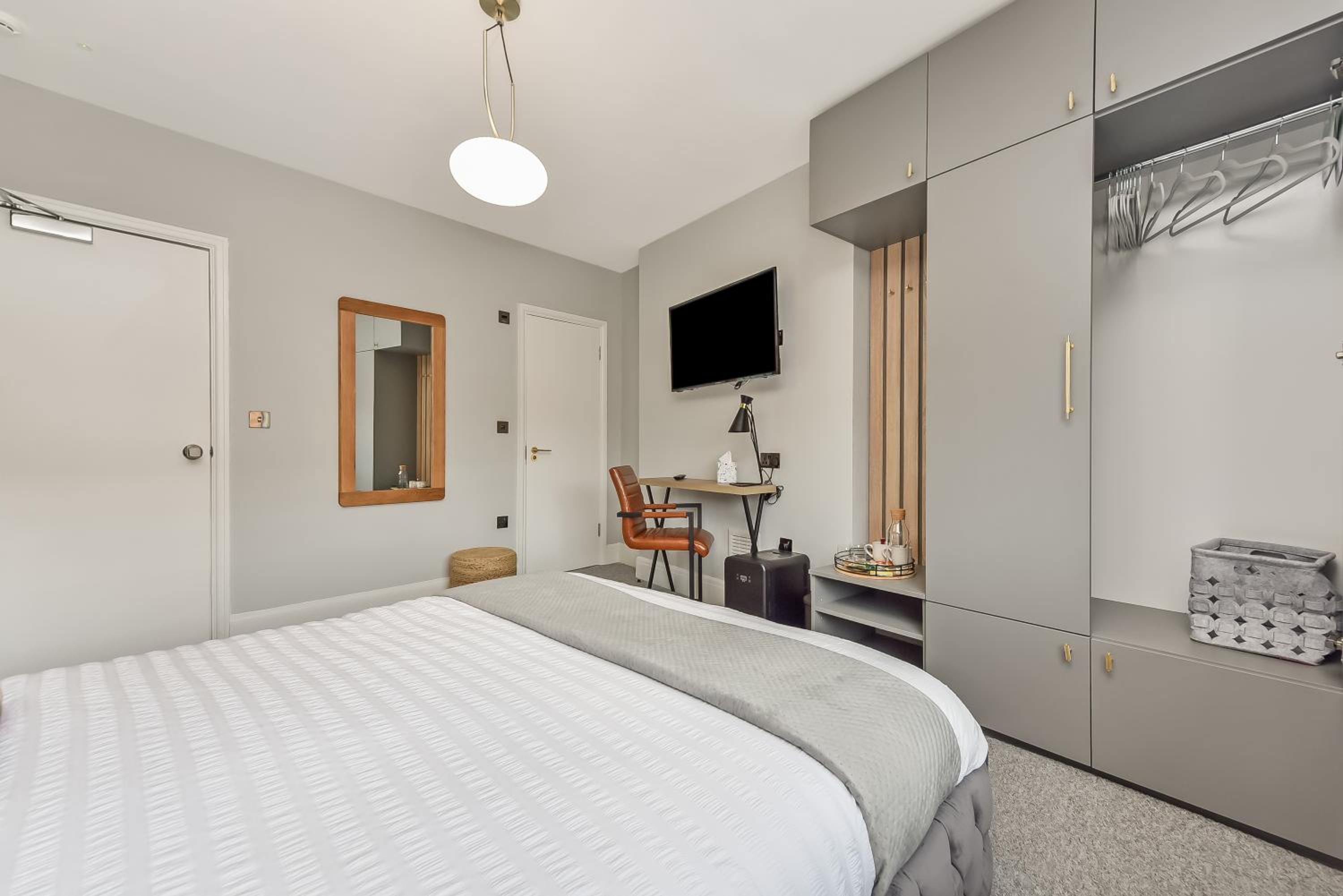 Deluxe Room - Photo 18