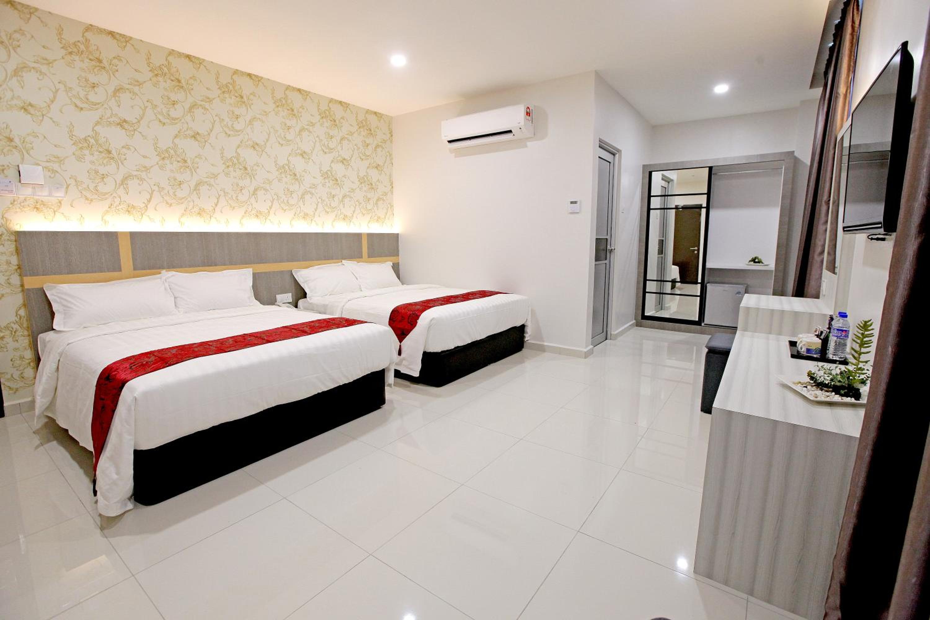 Family Suite - Photo 1