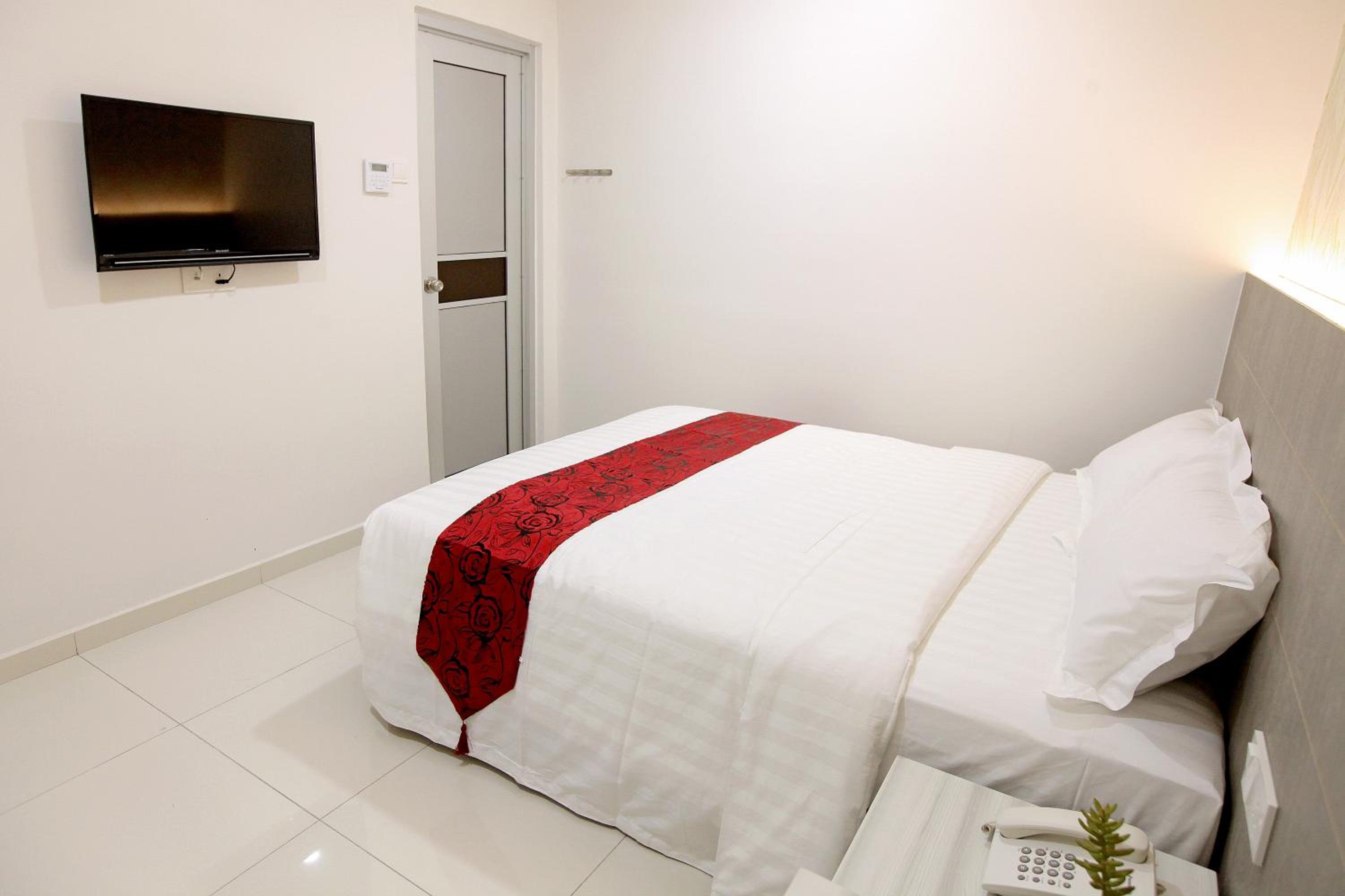 Standard Double Room - Photo 1