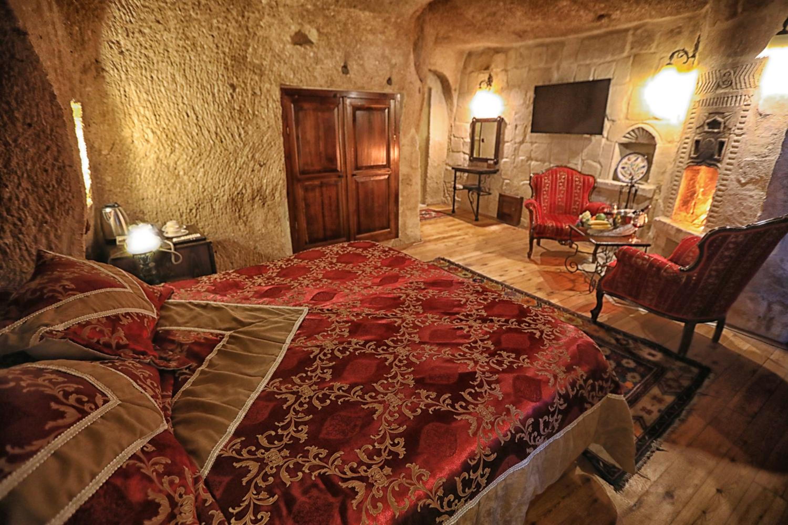 Deluxe Double Room - Photo 14