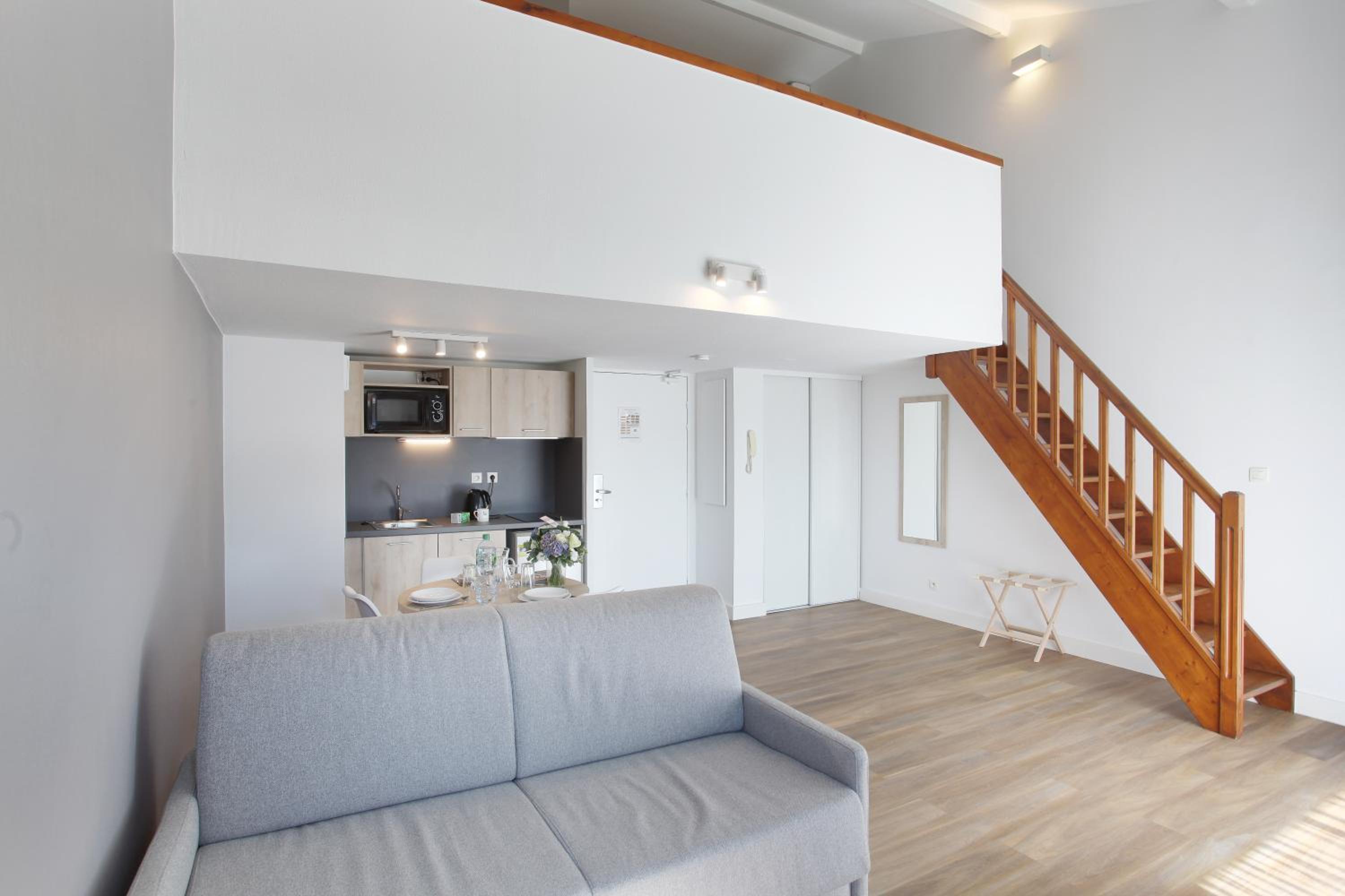 One-Bedroom Apartment (4 Adults) - Photo 5