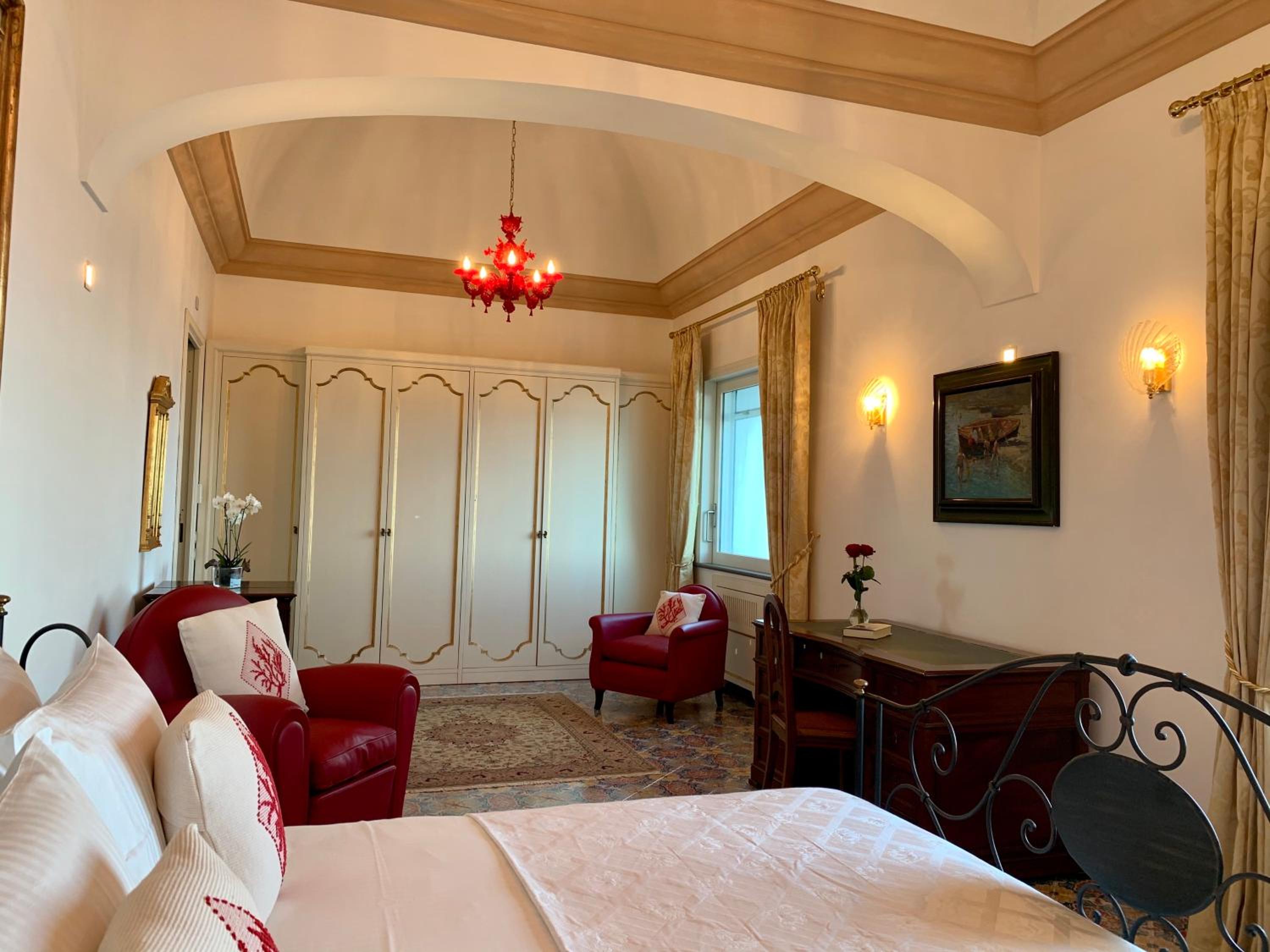 King Suite with Sea View - Photo 12