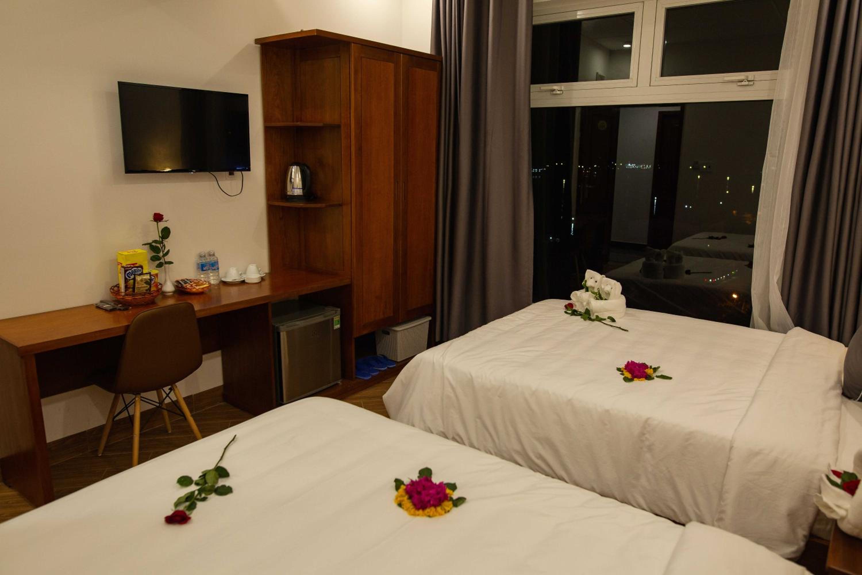 Deluxe Double or Twin Room photo 2