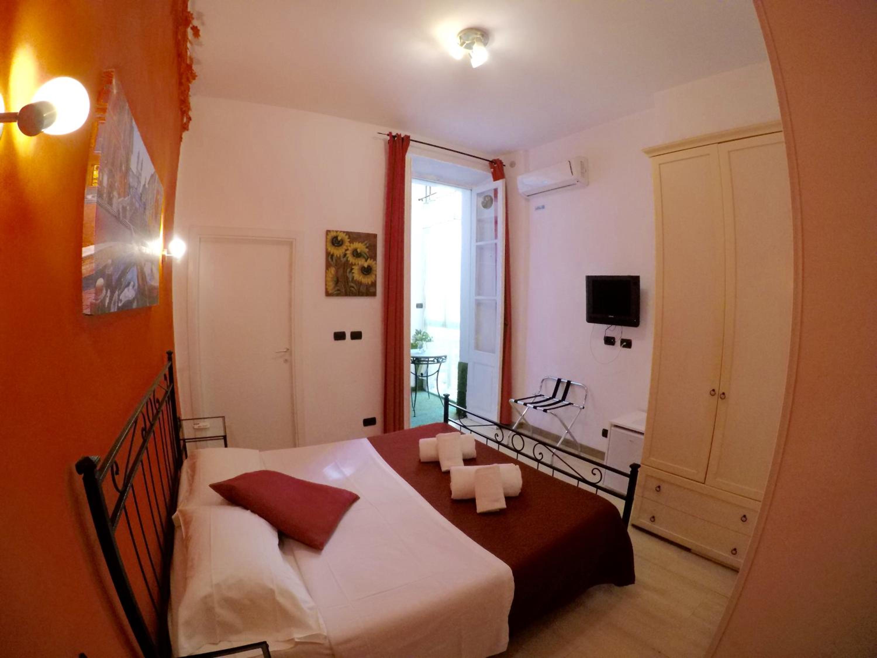 Double Room photo 2