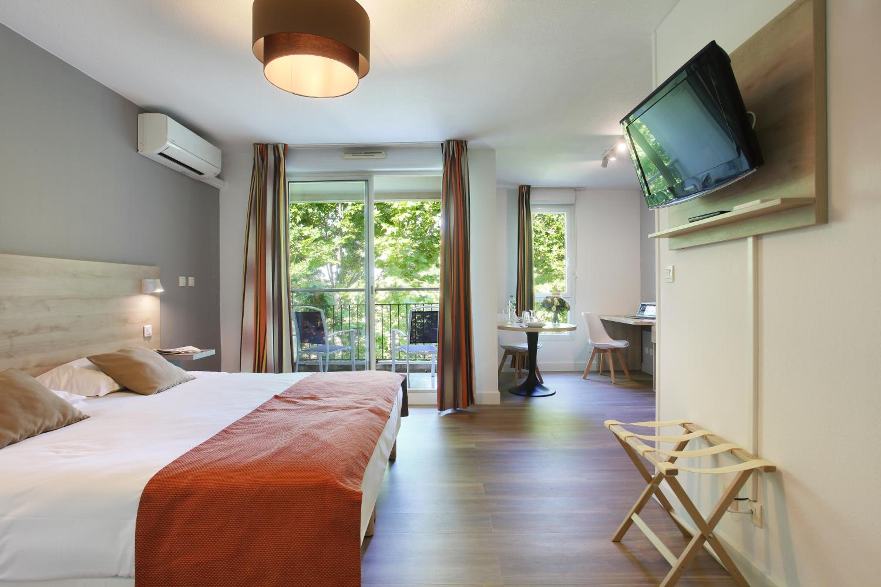 Standard Studio (2 Adults) - Photo 2