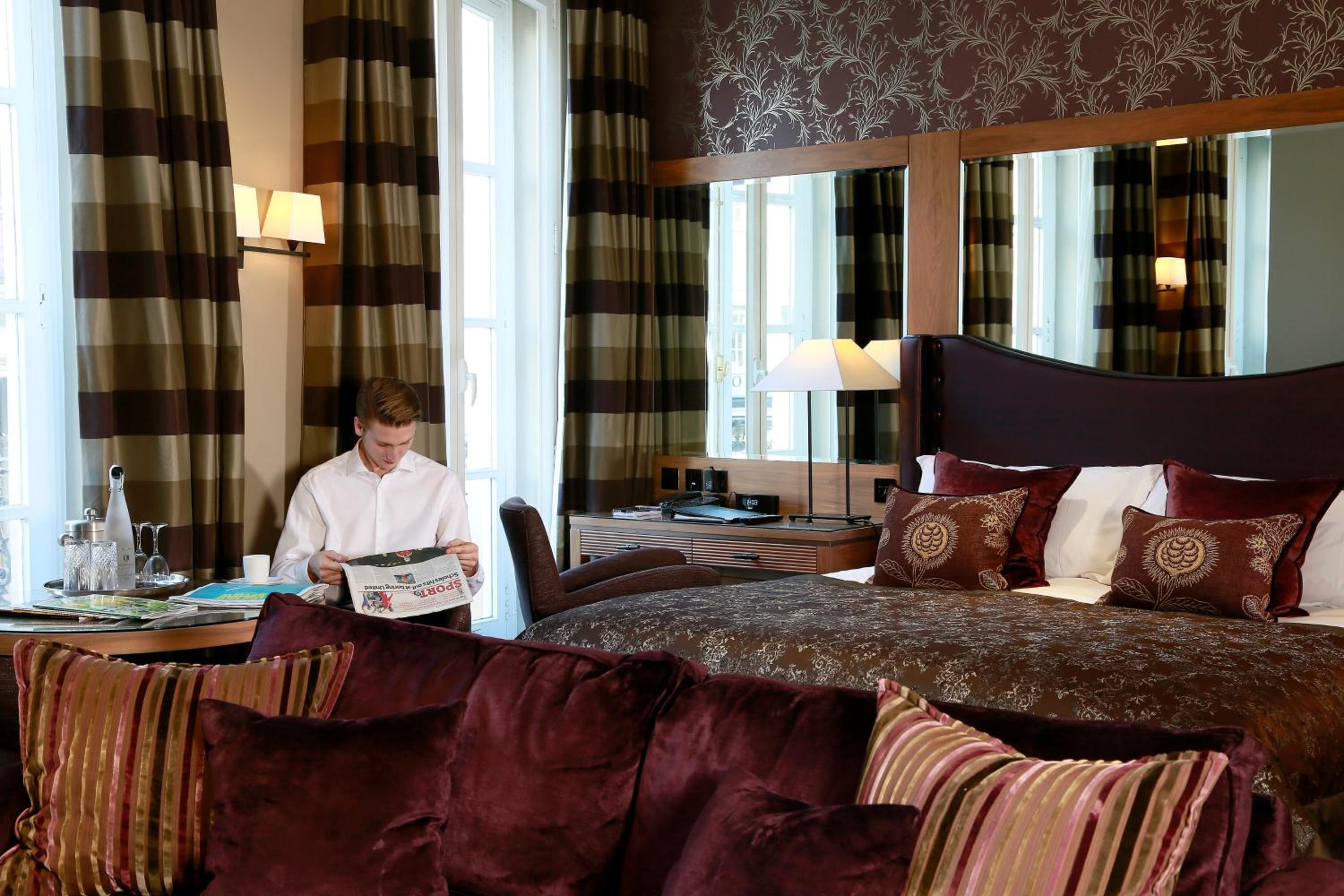 Deluxe Suite - Photo 2
