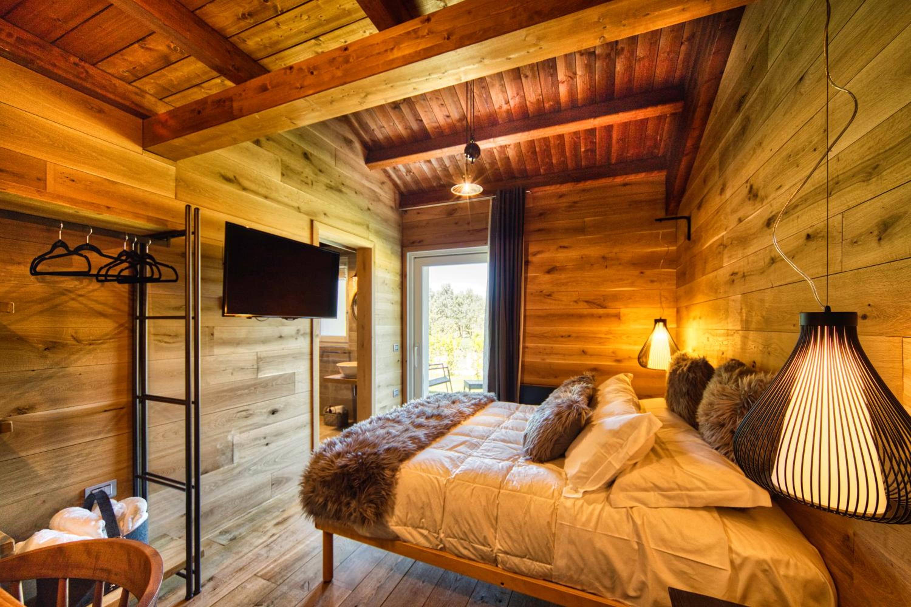 Deluxe Queen Room photo 1
