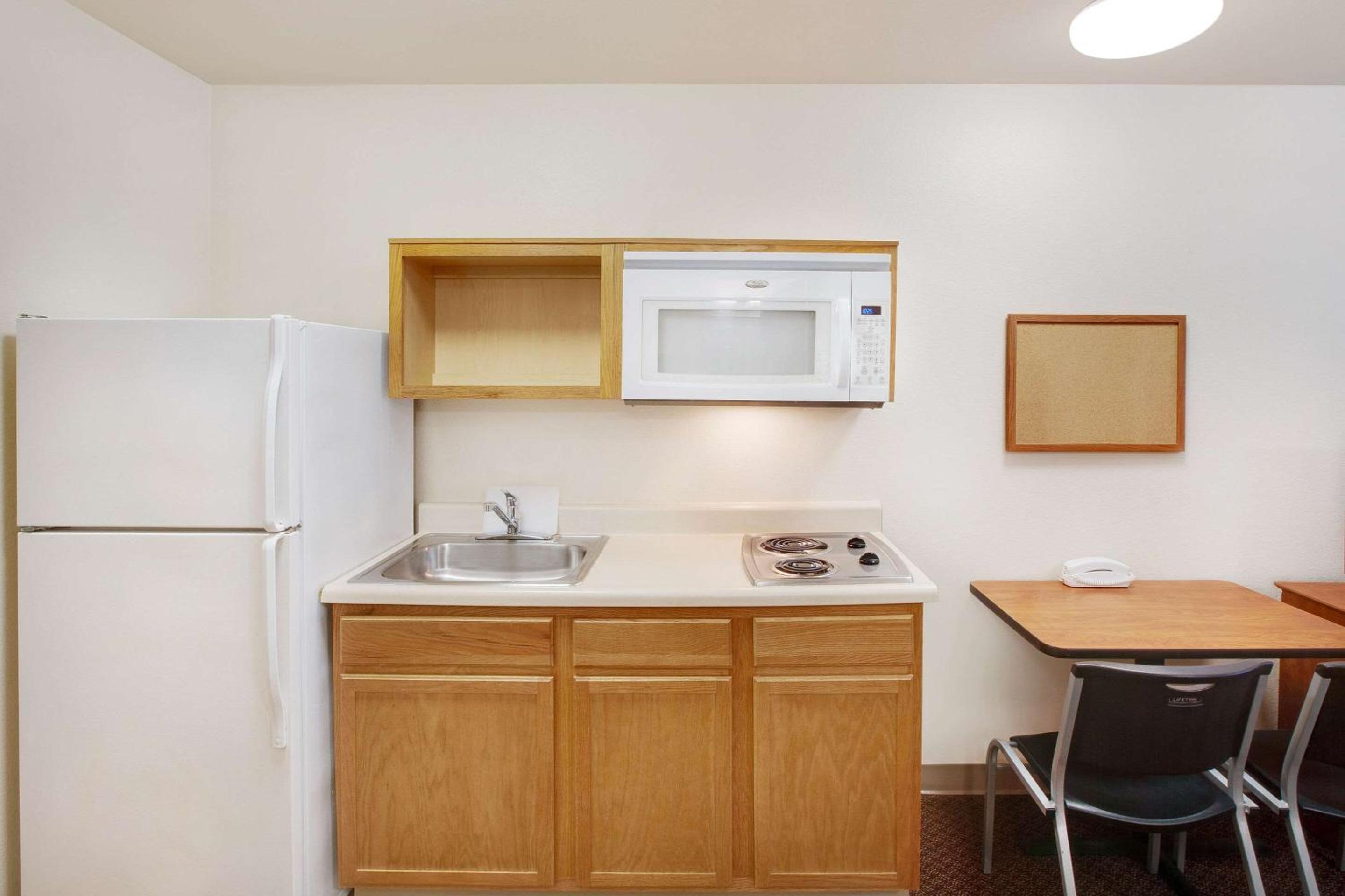 Standard Double Room - Accessible/Non-Smoking photo 3