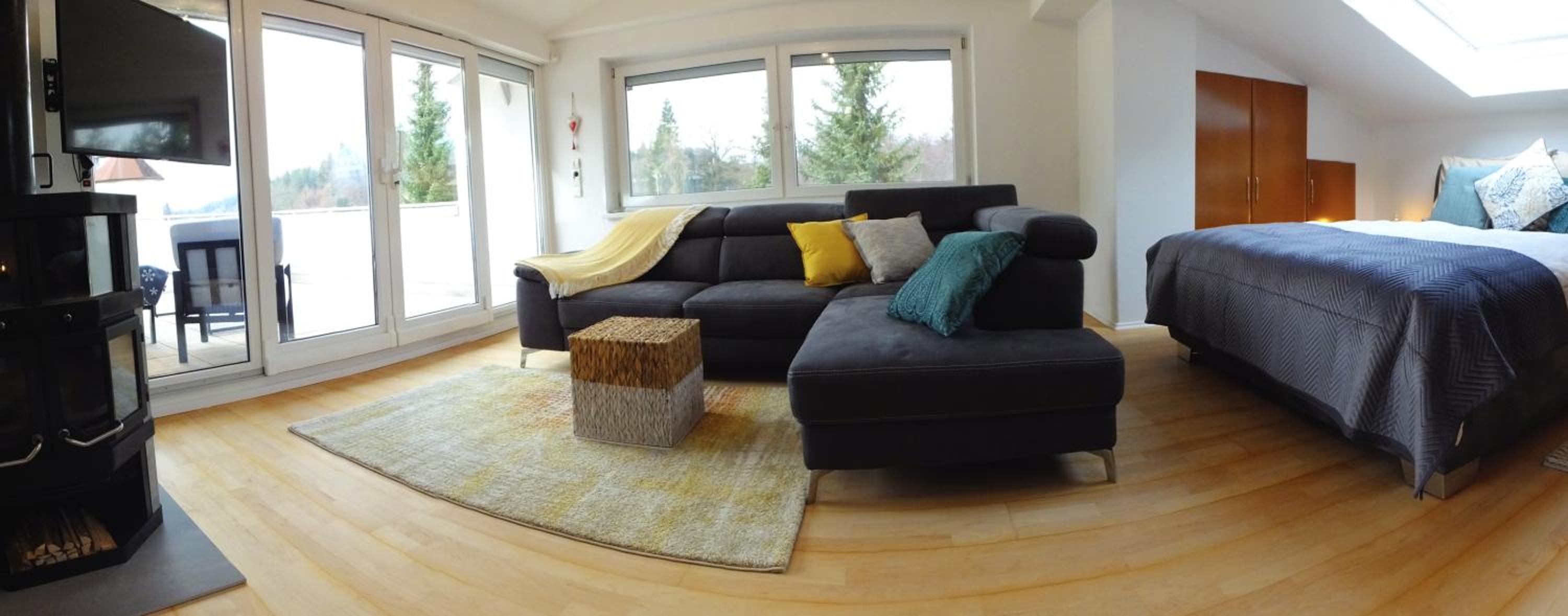 One-Bedroom Apartment photo 1