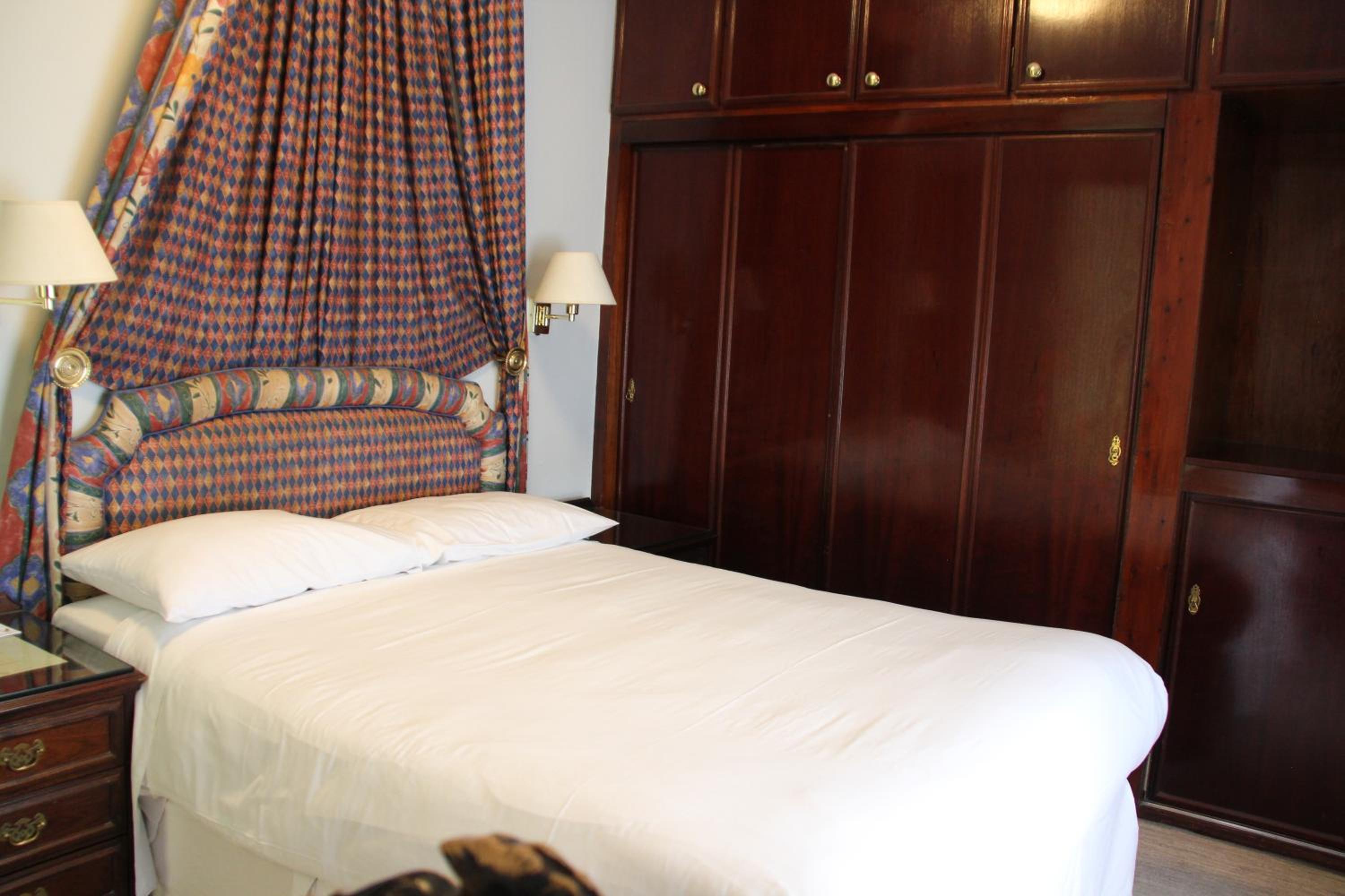 Double Room - Photo 5