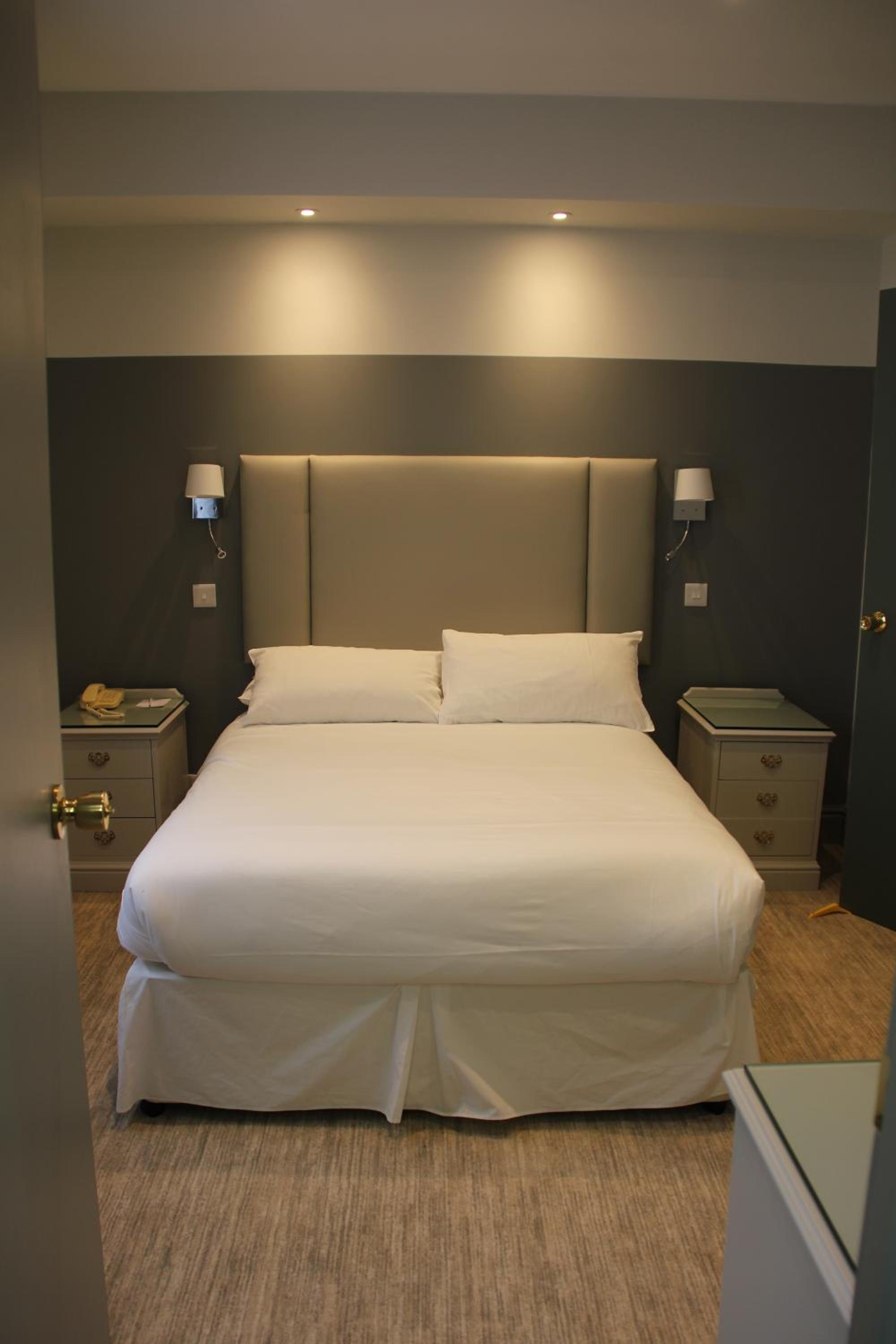 Double Room - Photo 3