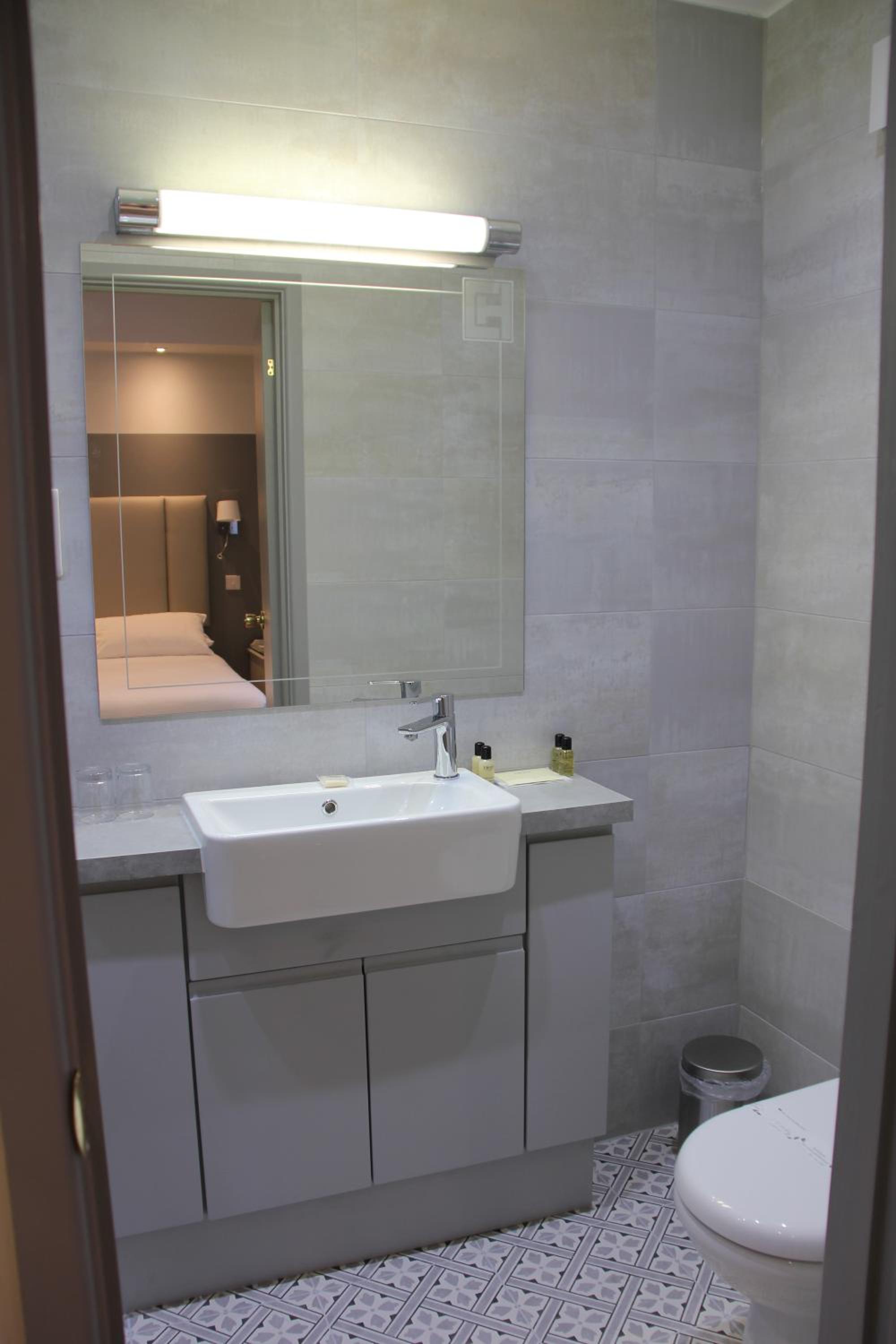 Double Room - Photo 4