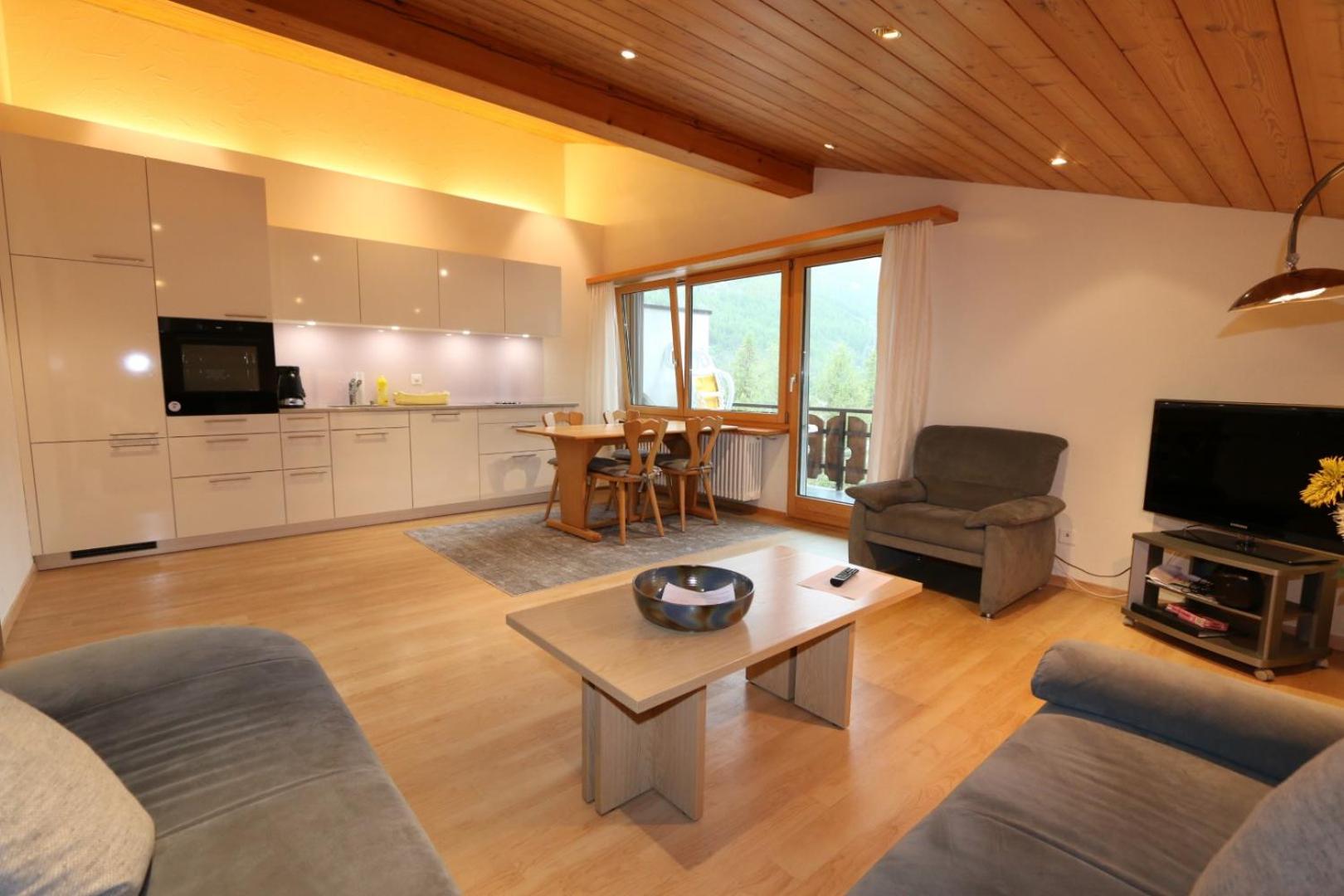 Apartment with Mountain View photo 1