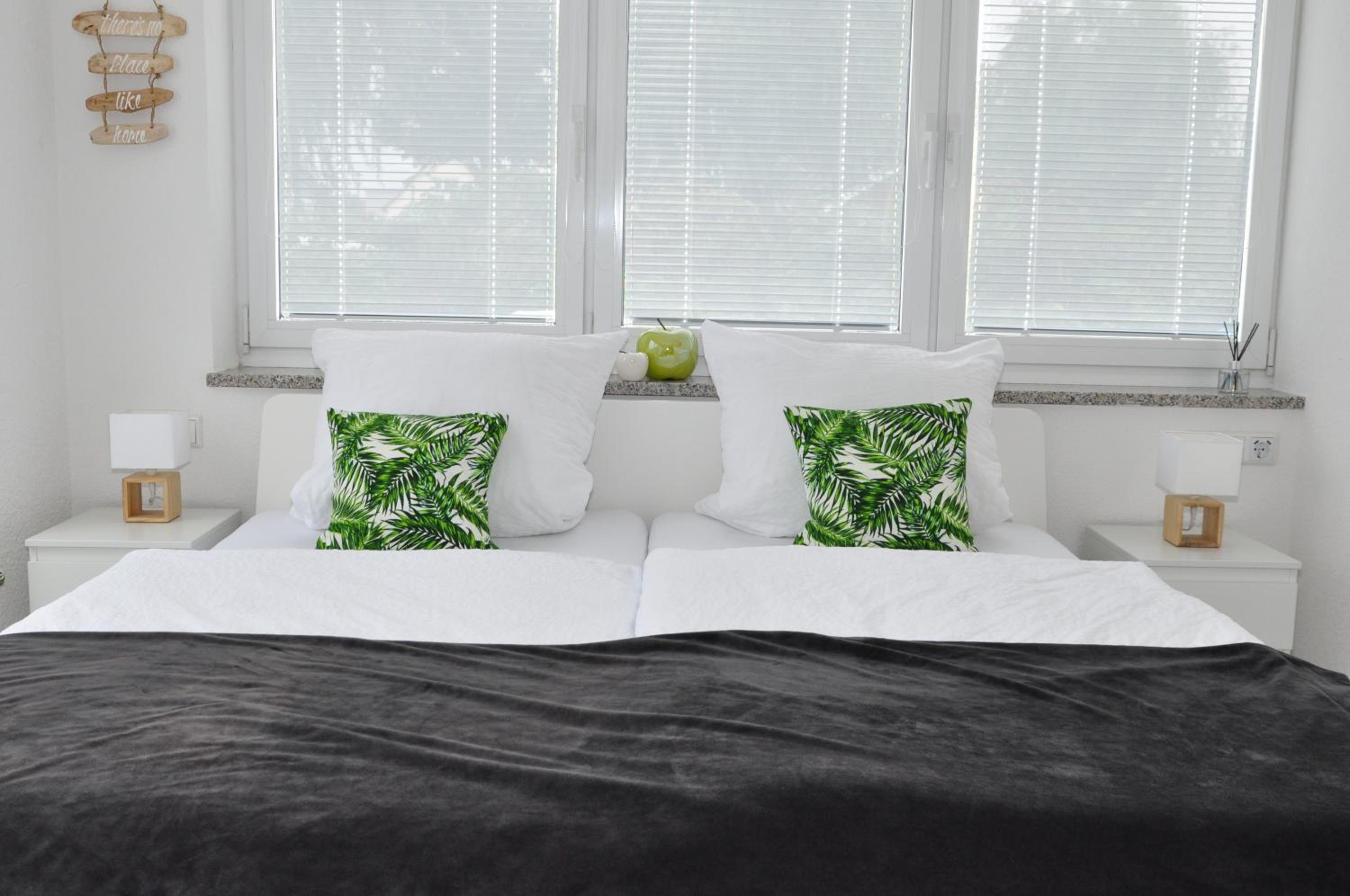 Double Room with Private Bathroom - Photo 1