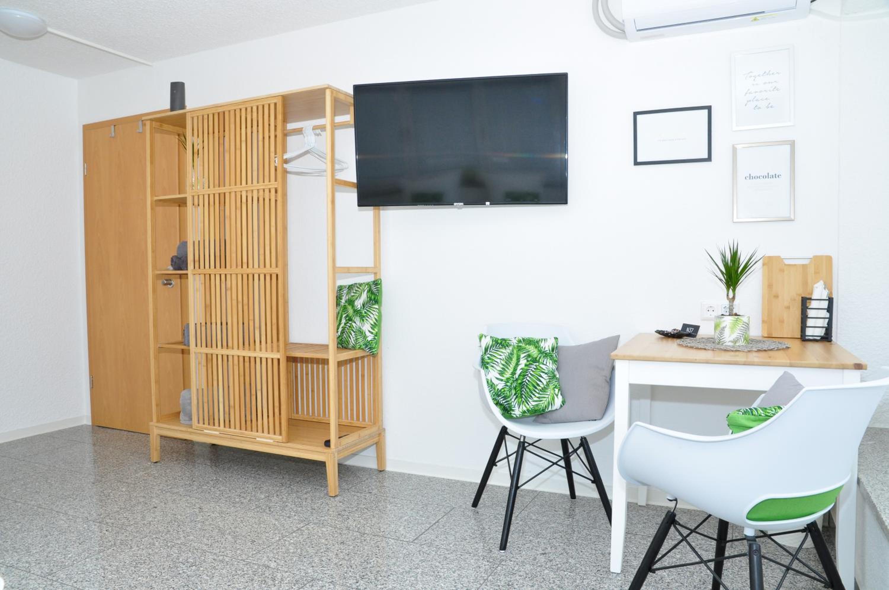 Double Room with Private Bathroom - Photo 3