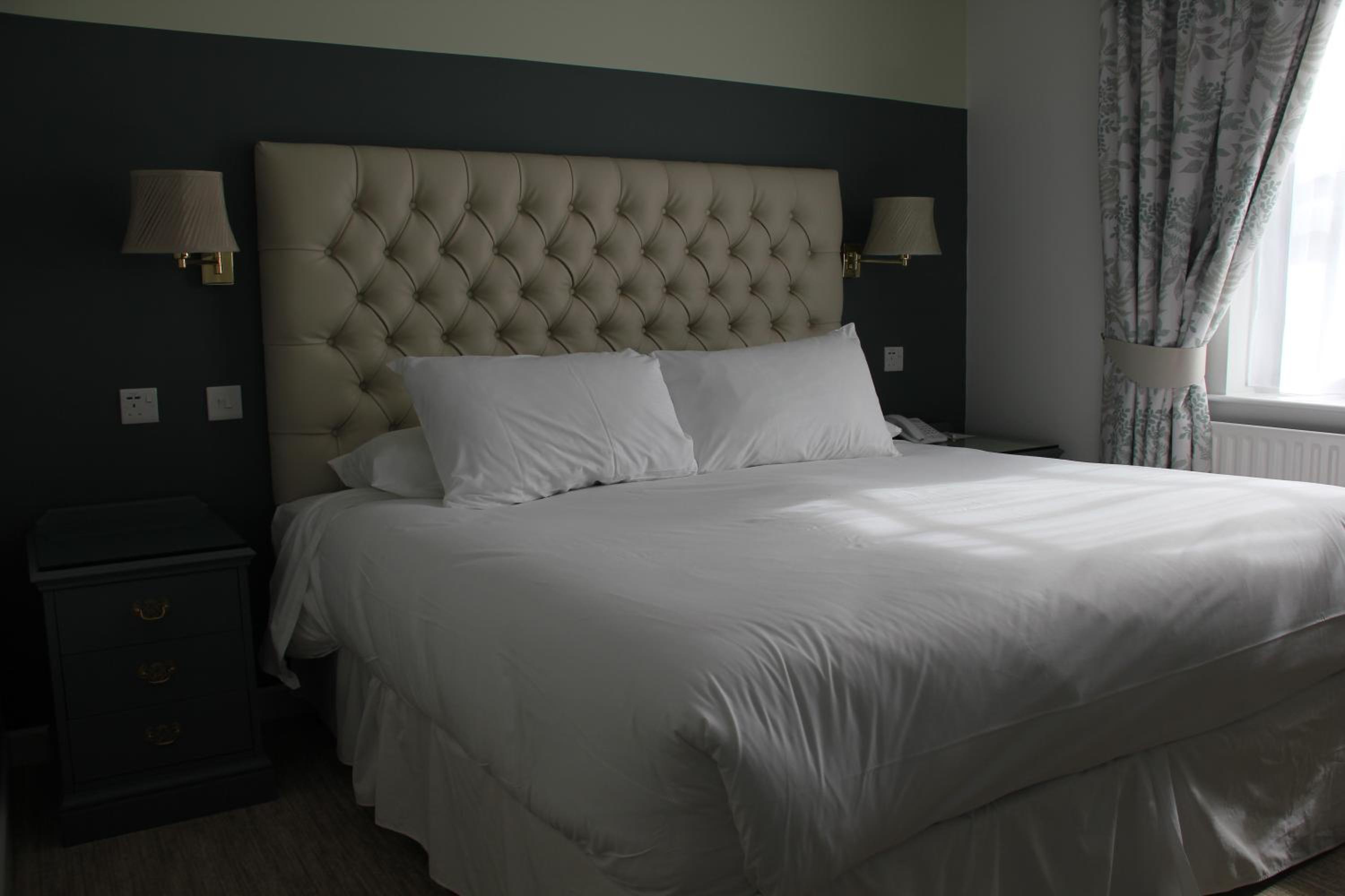 Deluxe Double Room - Photo 10