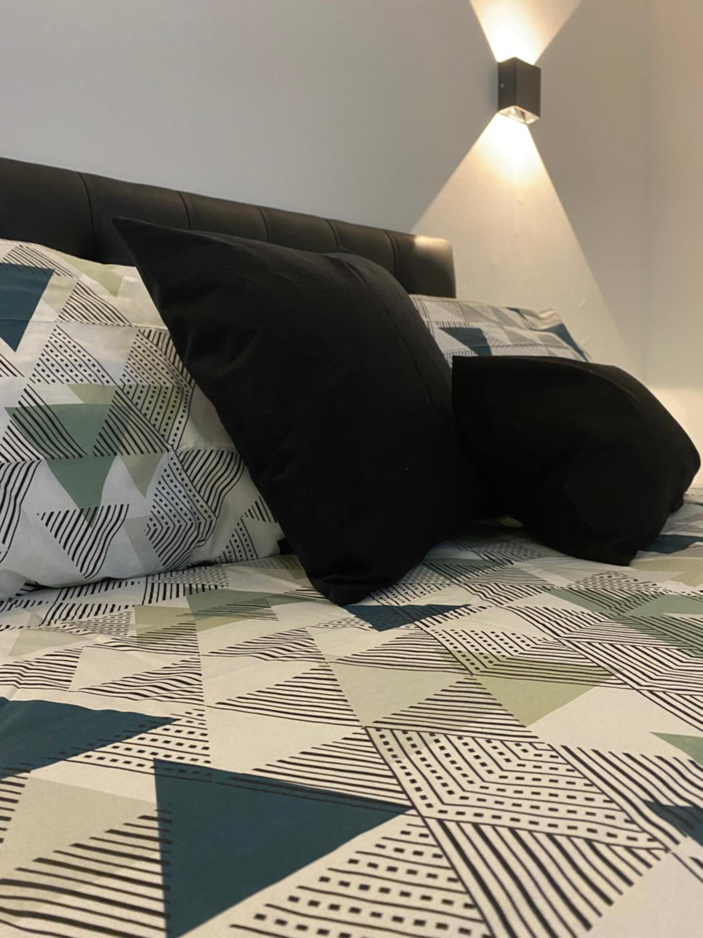 One-Bedroom Apartment - Photo 8