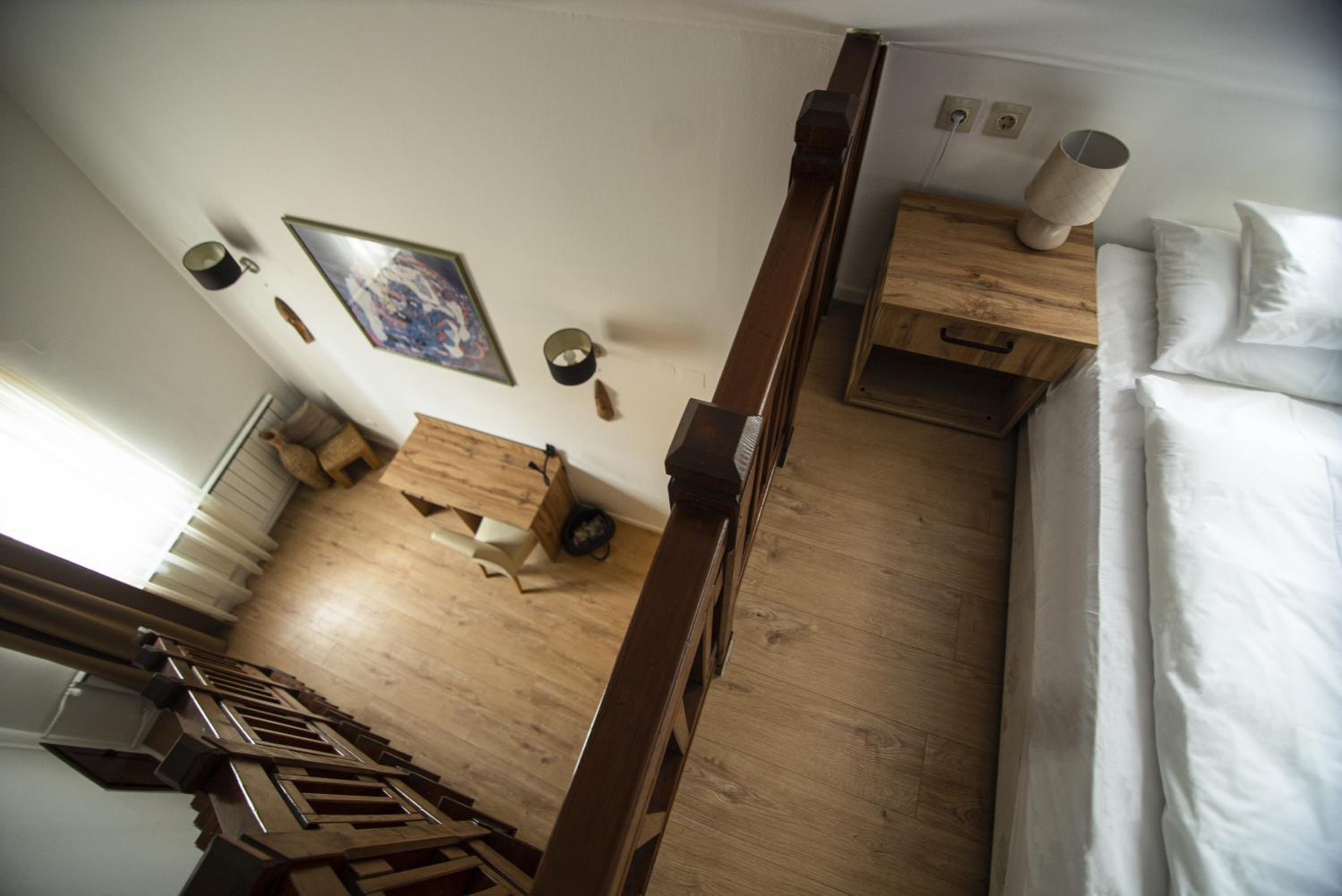 Deluxe Family Room - Photo 15