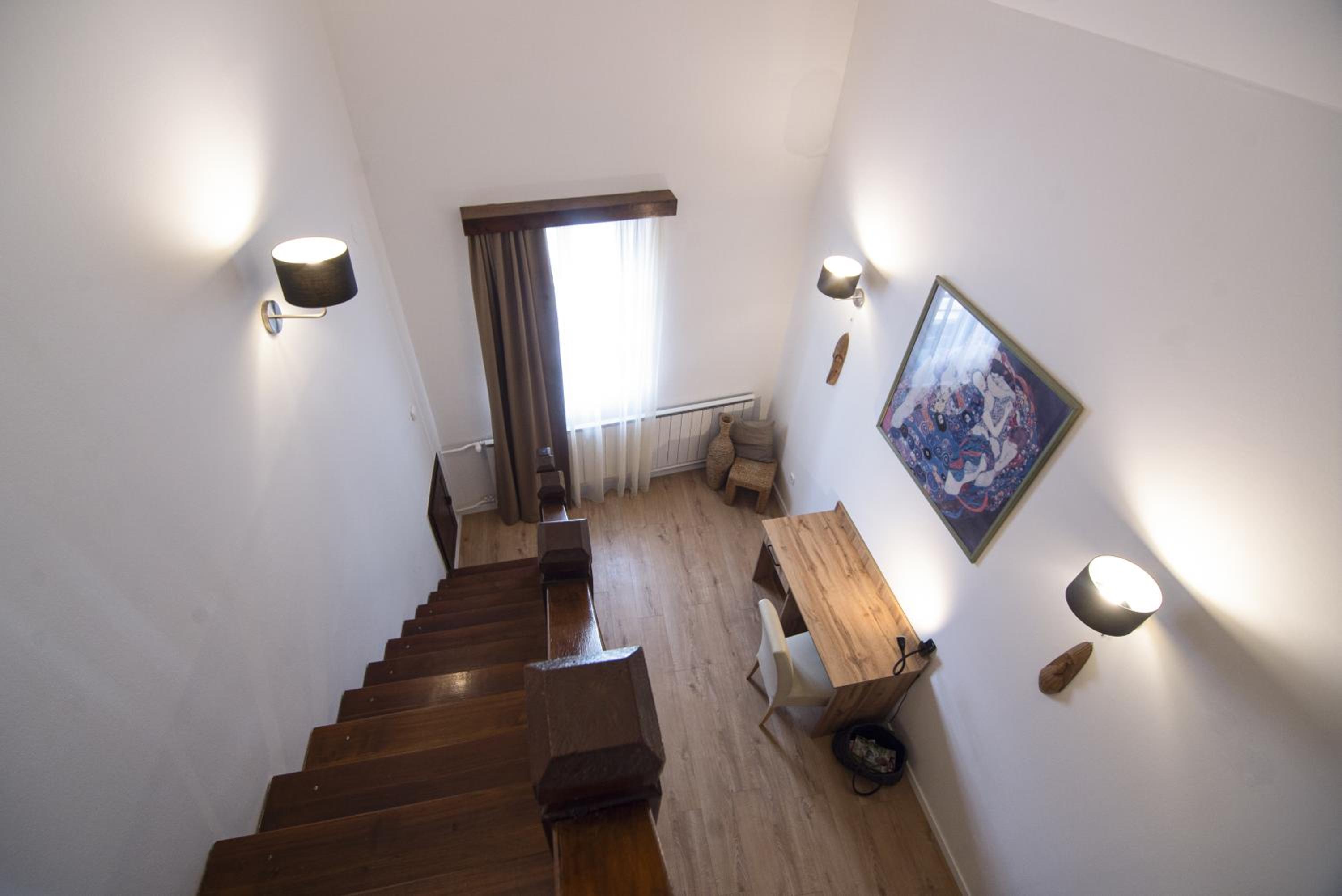 Deluxe Family Room - Photo 17