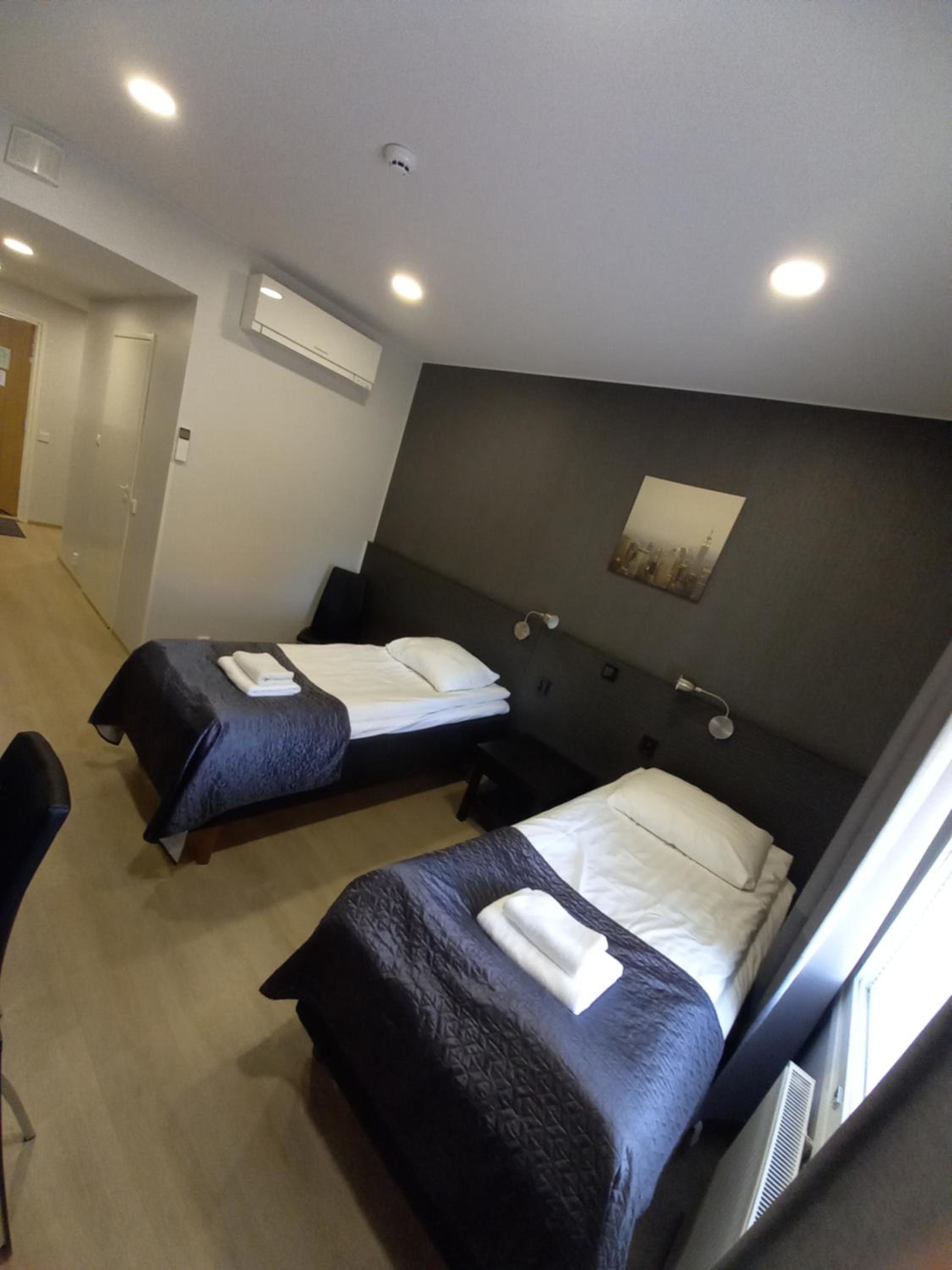 Double or Twin Room with Kitchenette photo 2