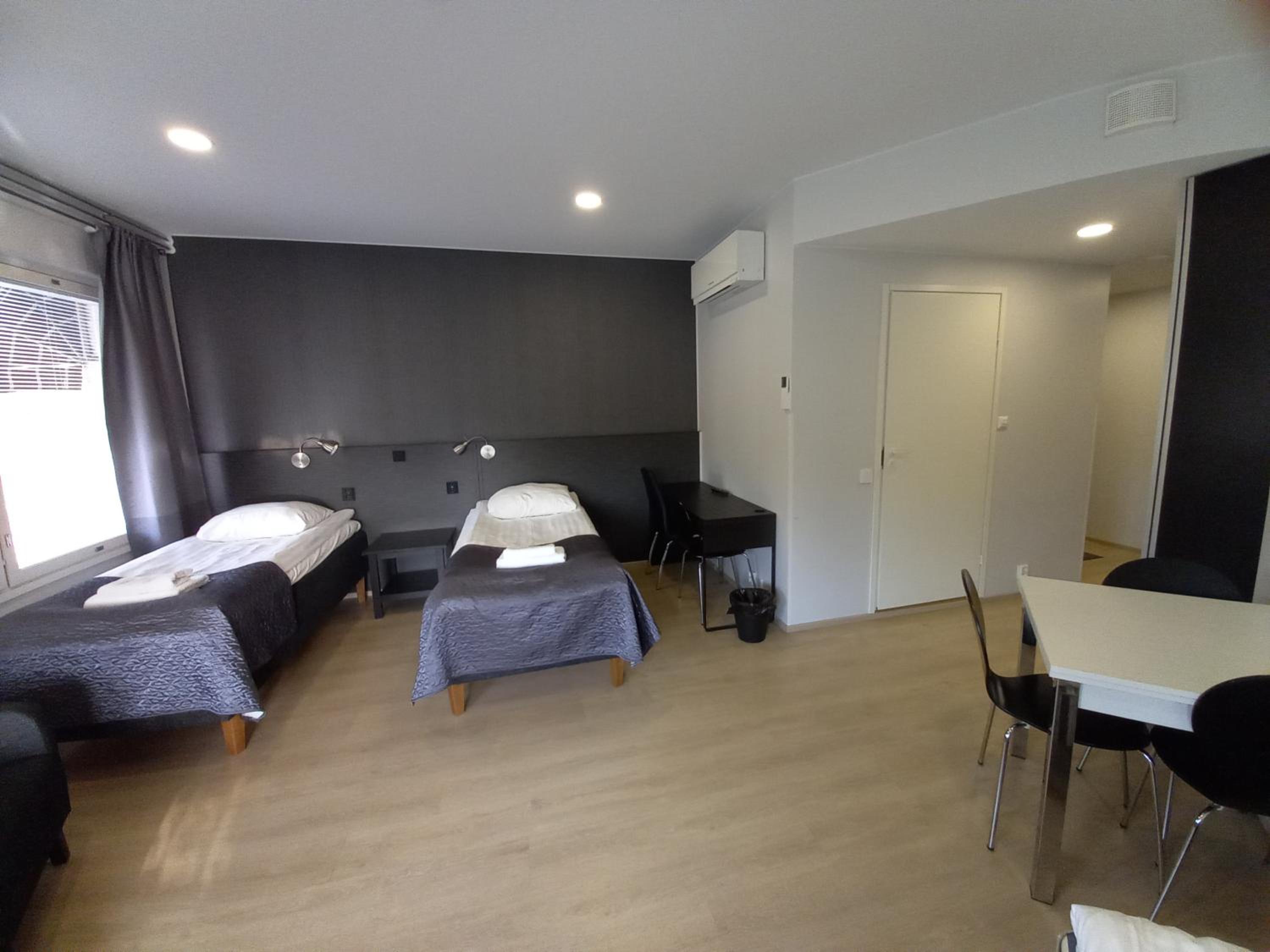Large Double Room photo 2