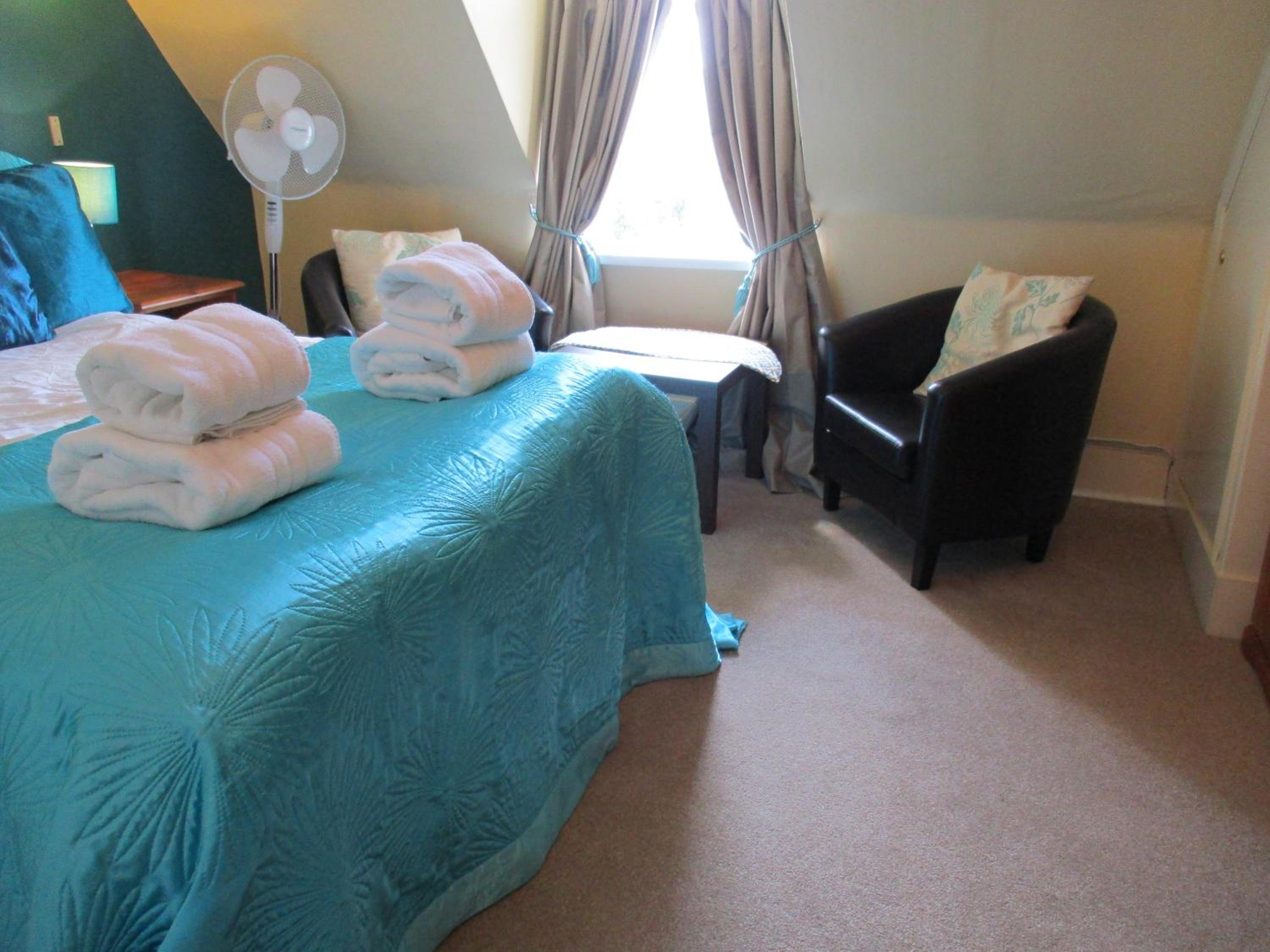 Large Double Room photo 3