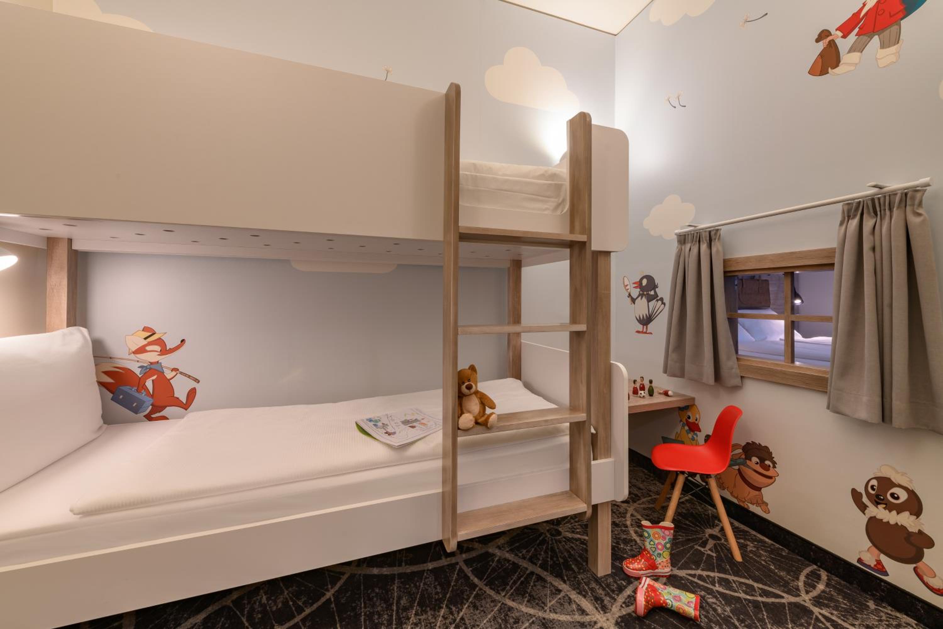 Family Room with Double Bed and Bunk Bed - Photo 2