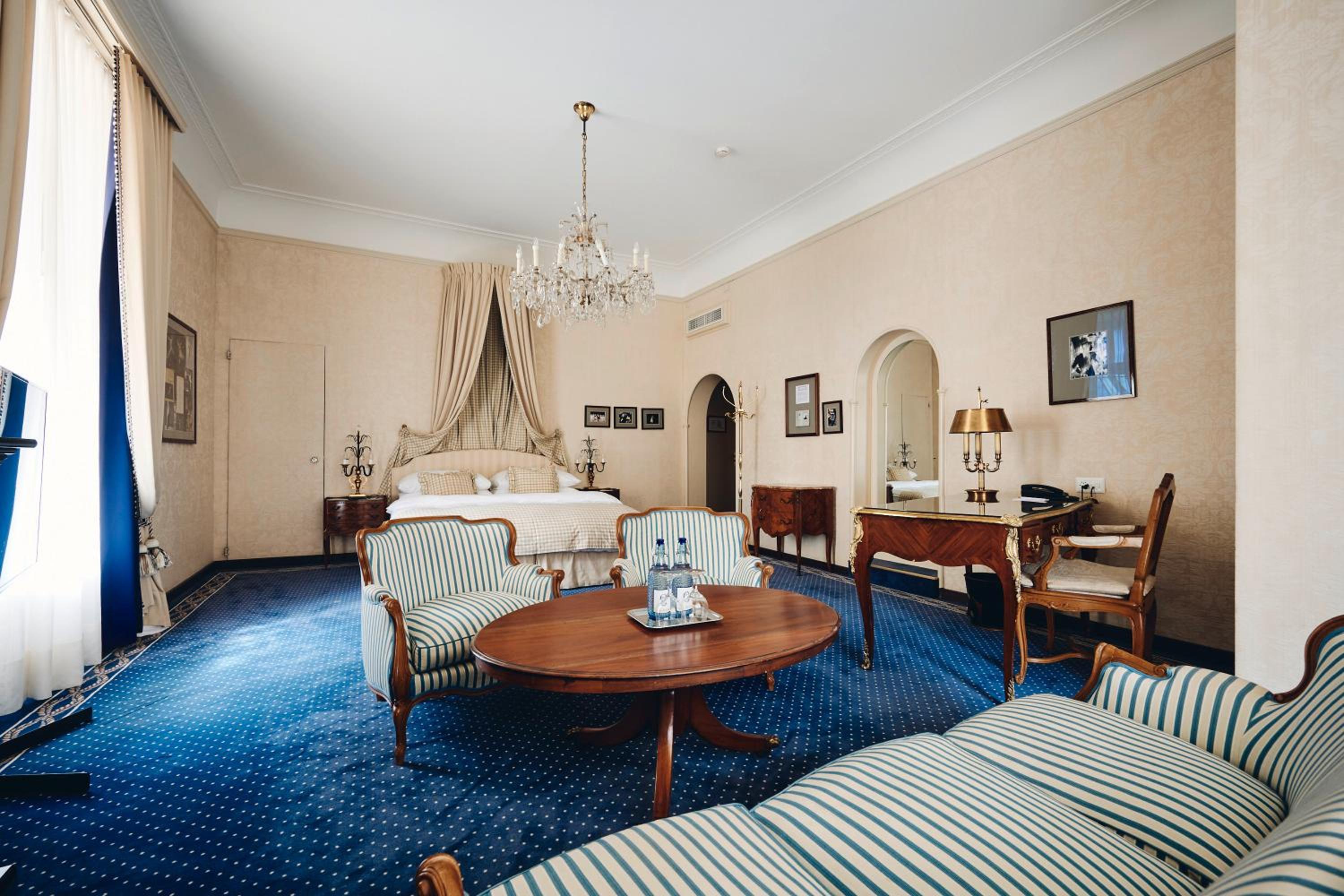 Suite - Photo 6