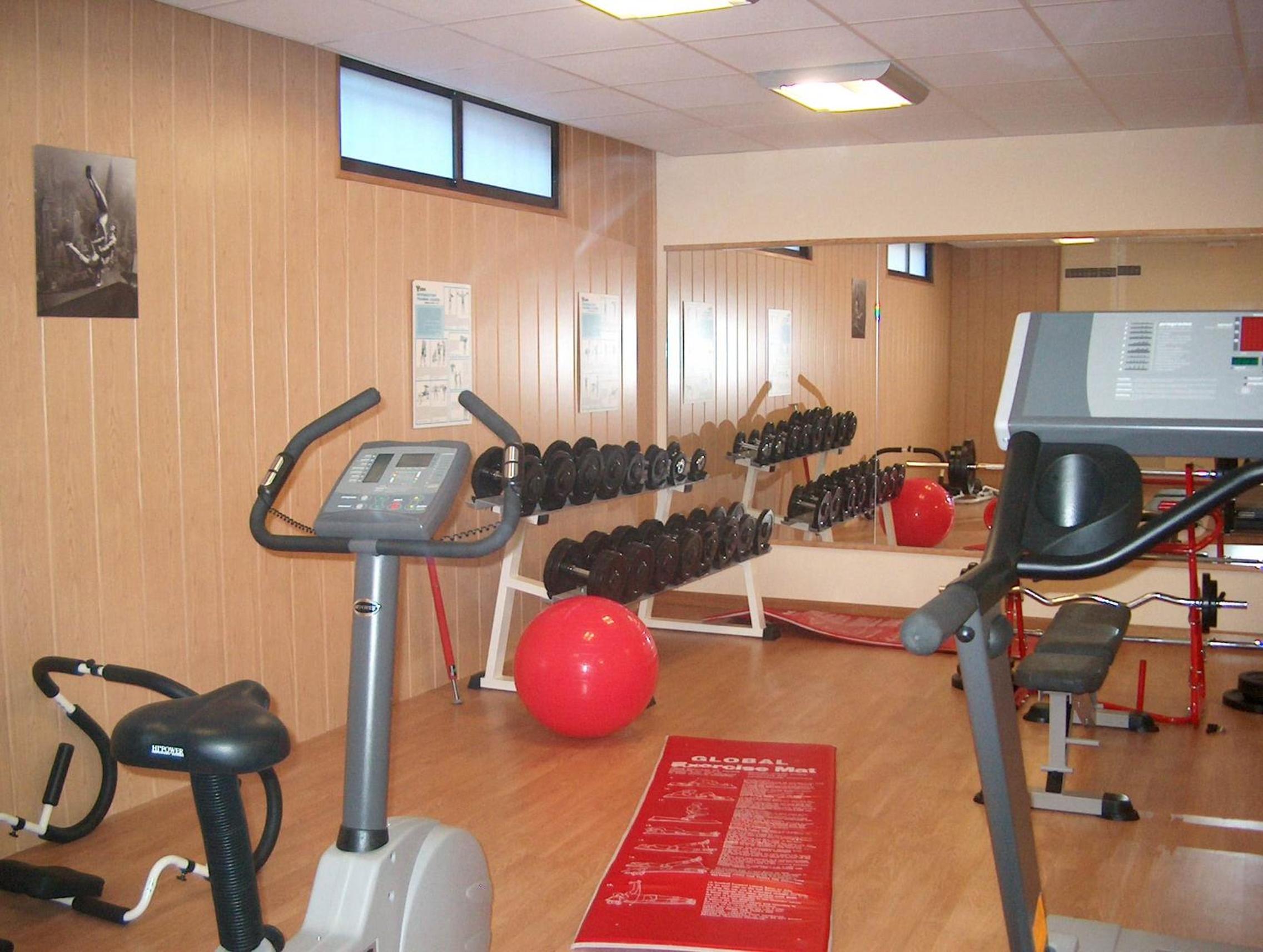 Double or Twin Room - Photo 3