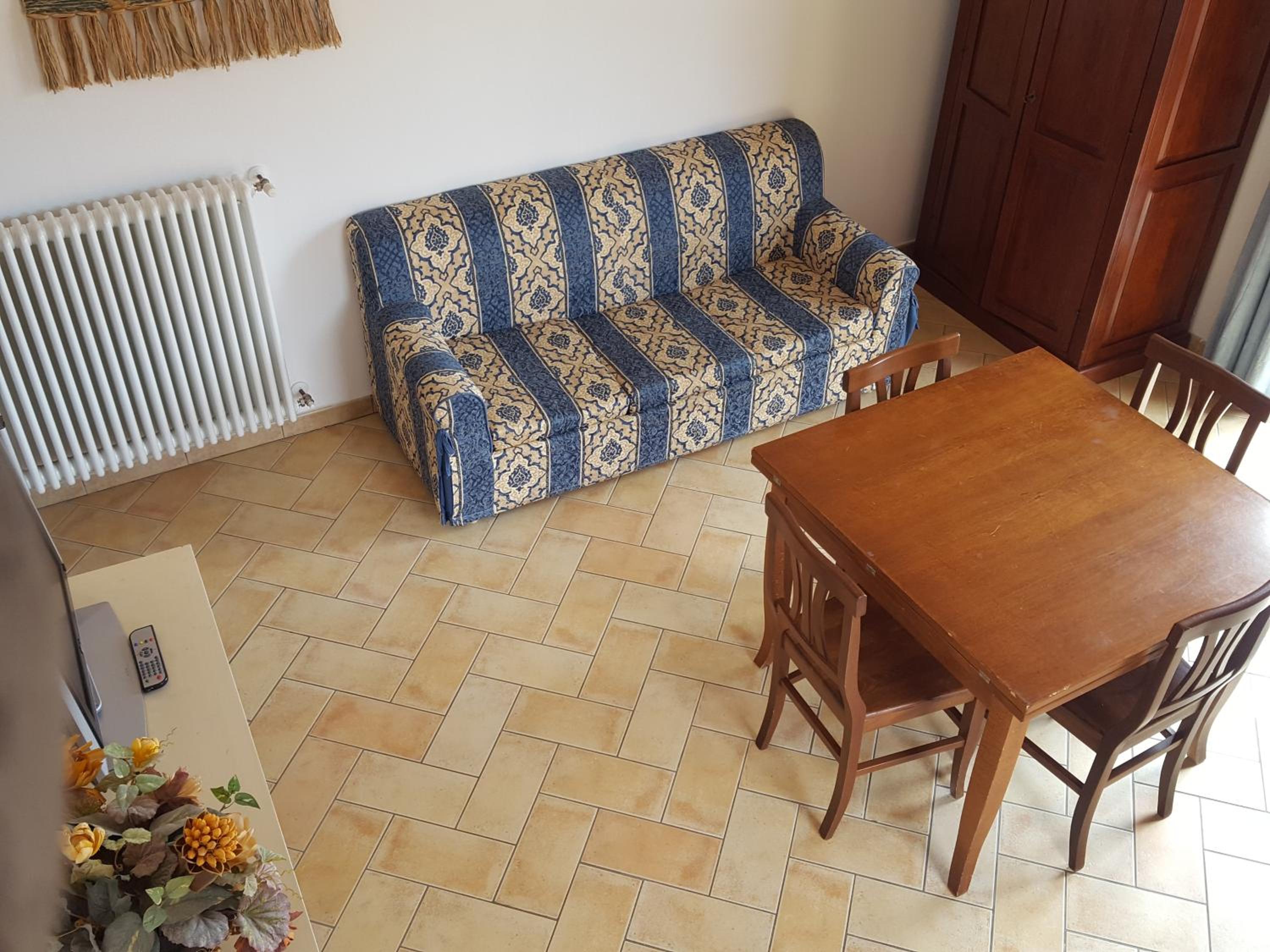 Two-Bedroom Apartment - Split Level - Photo 10
