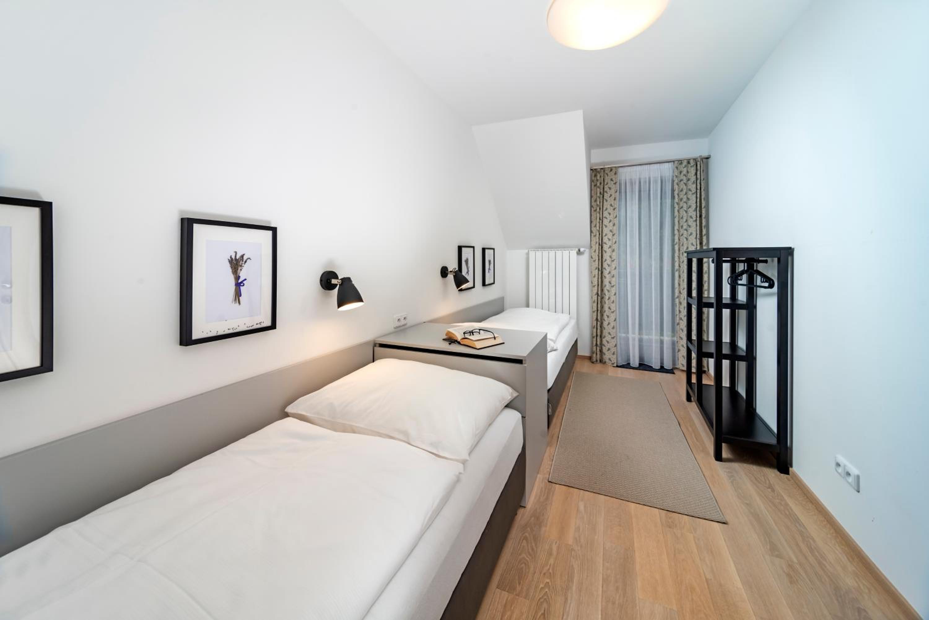 Two-Bedroom Apartment - Photo 2