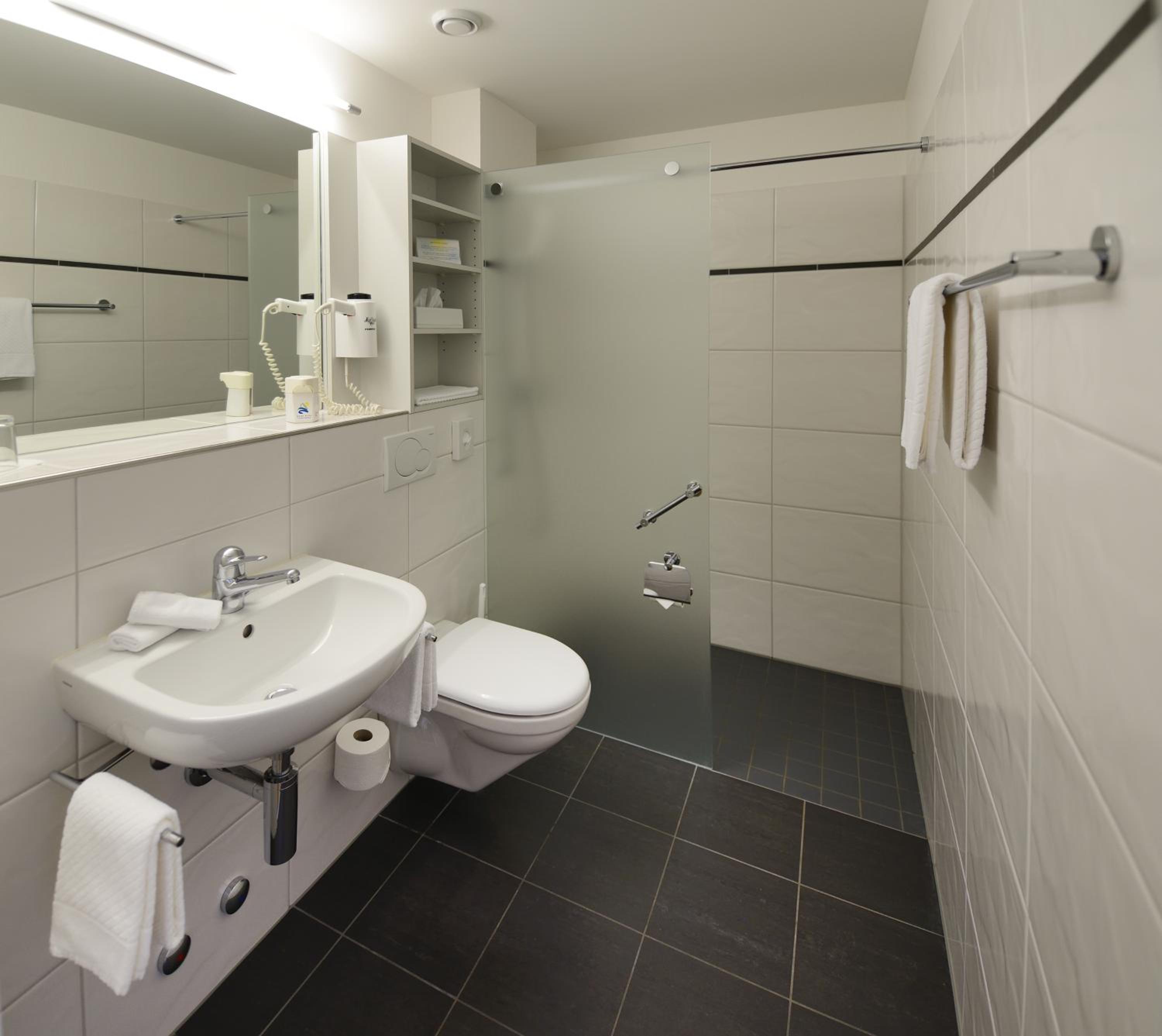 Classic Double Room with Balcony photo 2