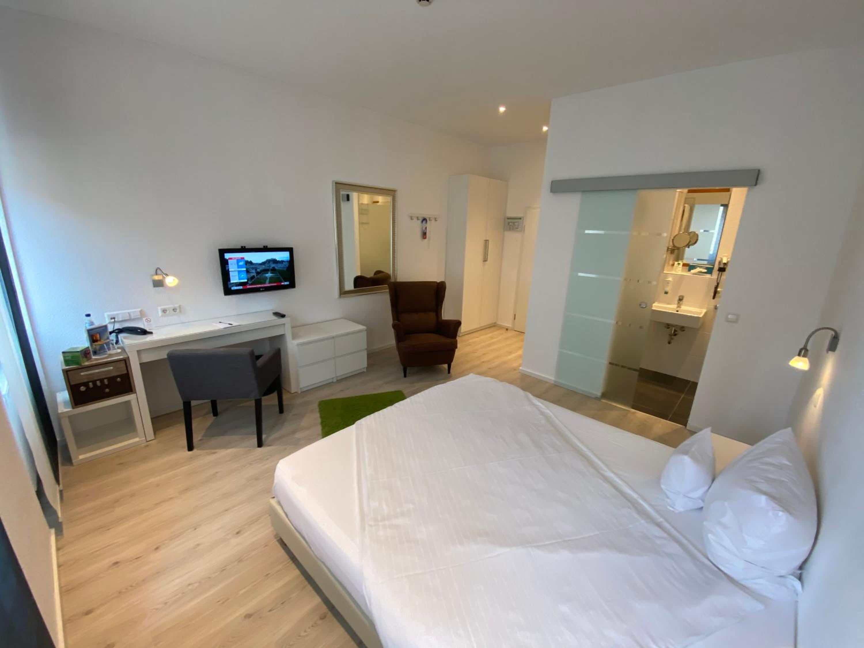 Business Room photo 1